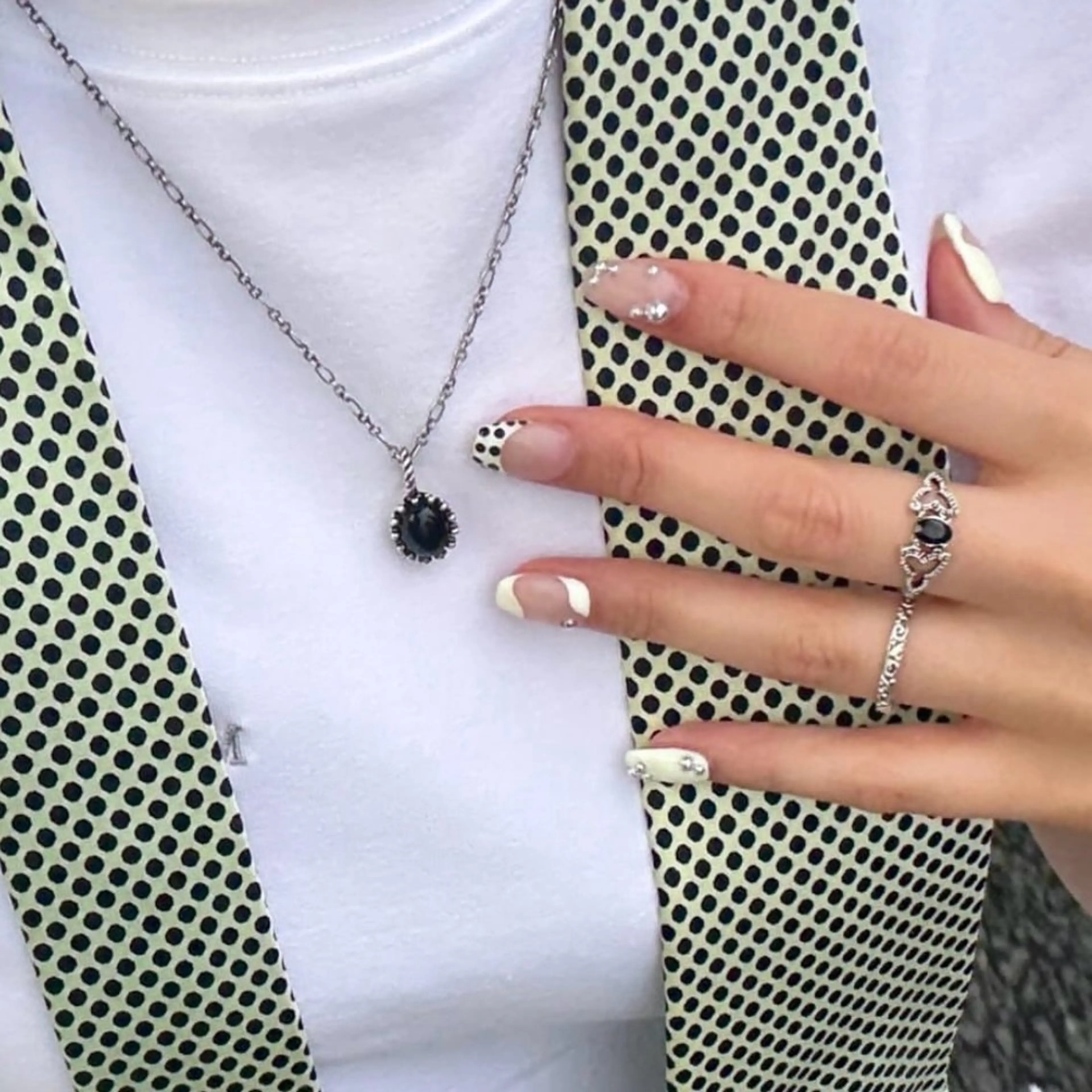 ネイル ハンドネイル フットネイル yuri / 個性派nailのネイルデザイン