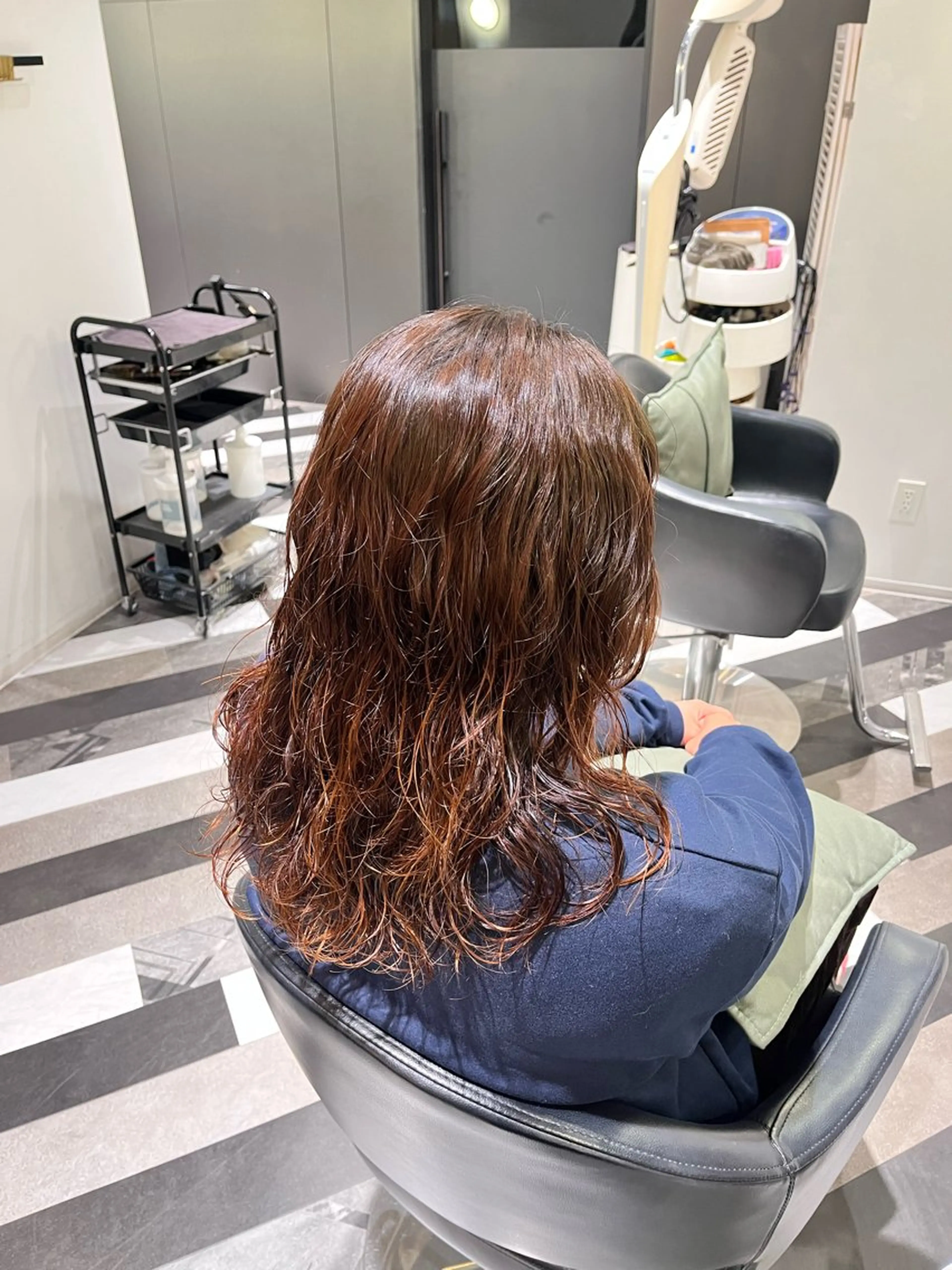 セミロング パーマ 。⚪︎＊根本 かりん＊。⚪︎のヘアスタイル