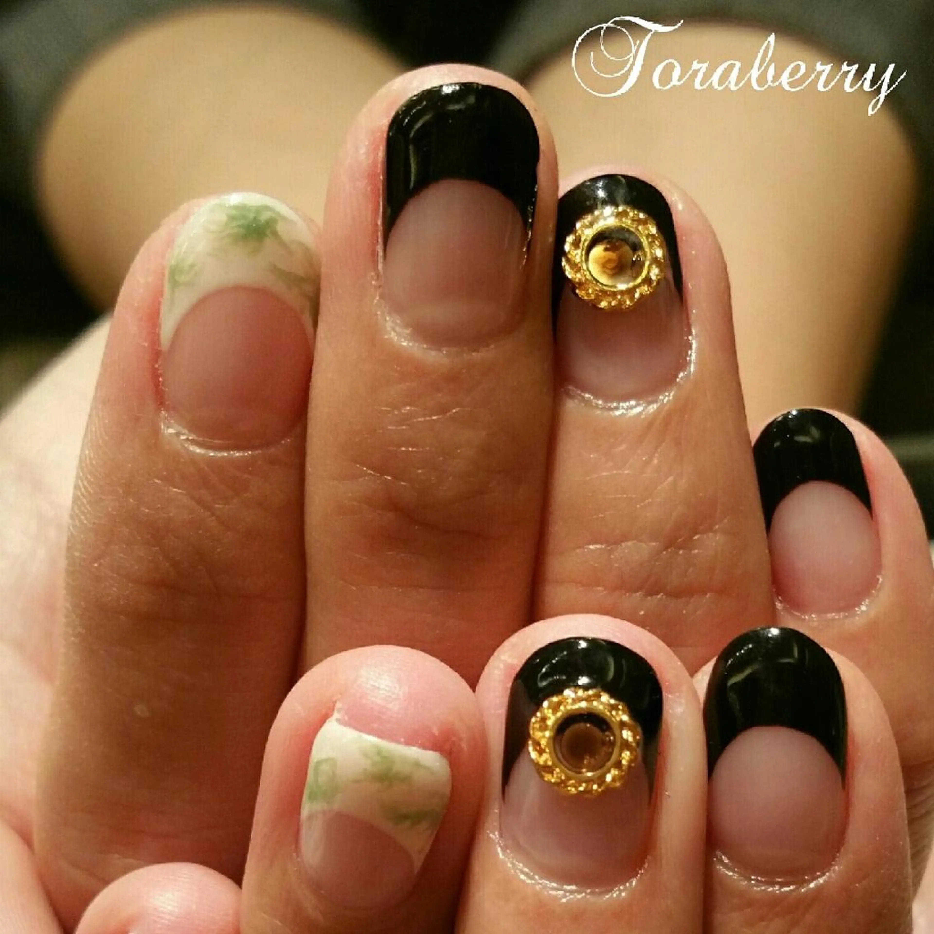 ネイル フレンチネイル ネイリスト なつみのネイルデザイン