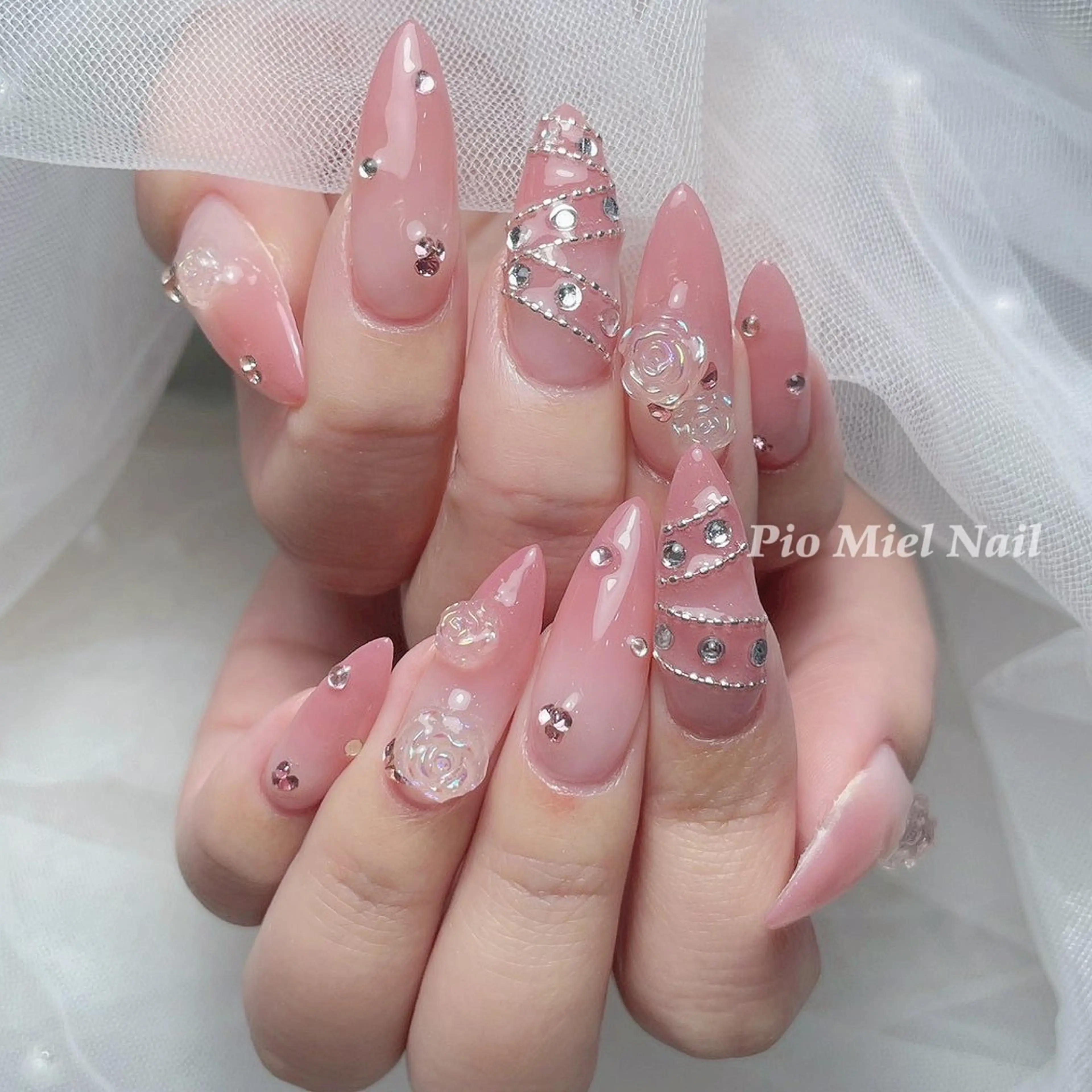 ネイル Pio Mielのネイルデザイン