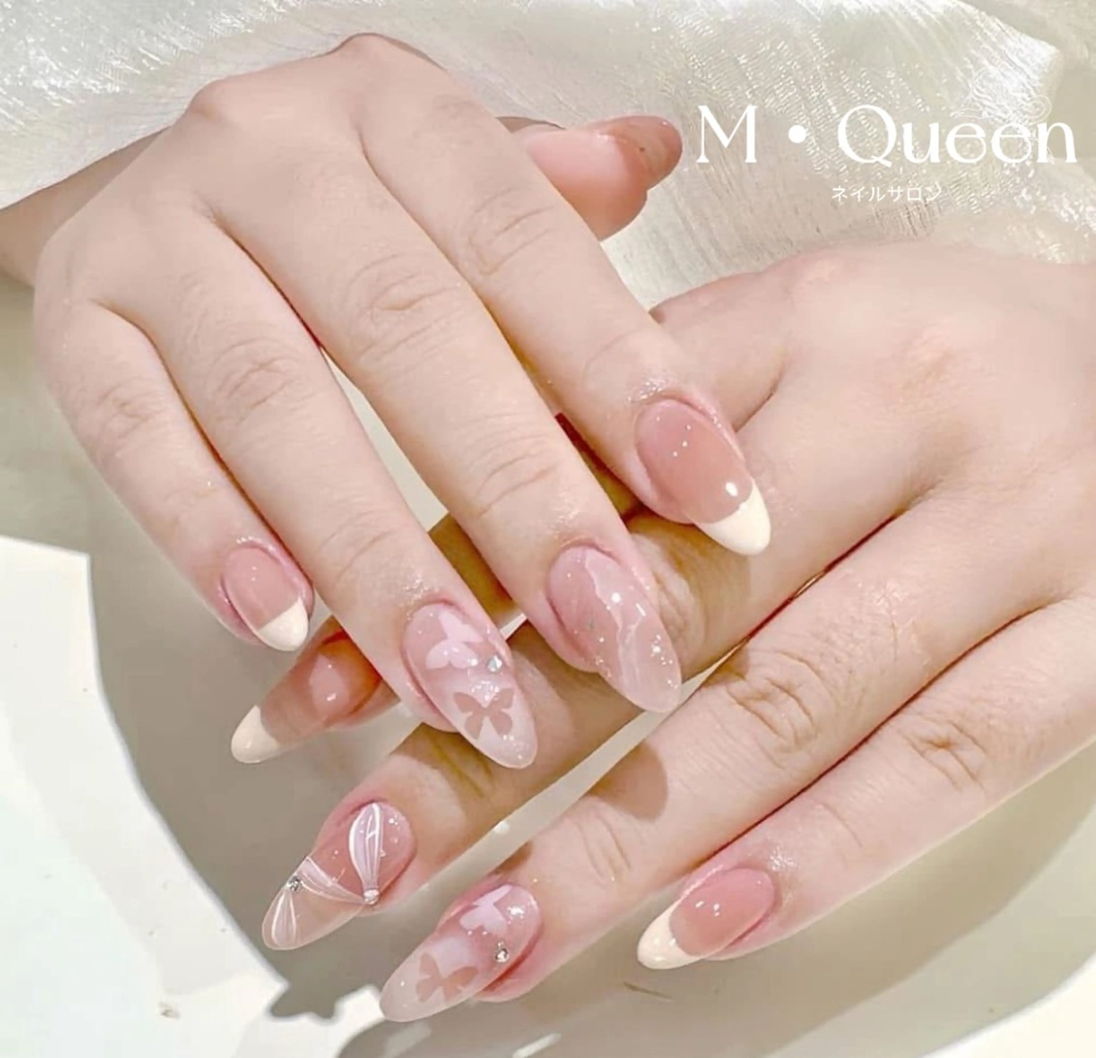 ネイル ハンドネイル MQueen ネイルサロンマルのネイルデザイン