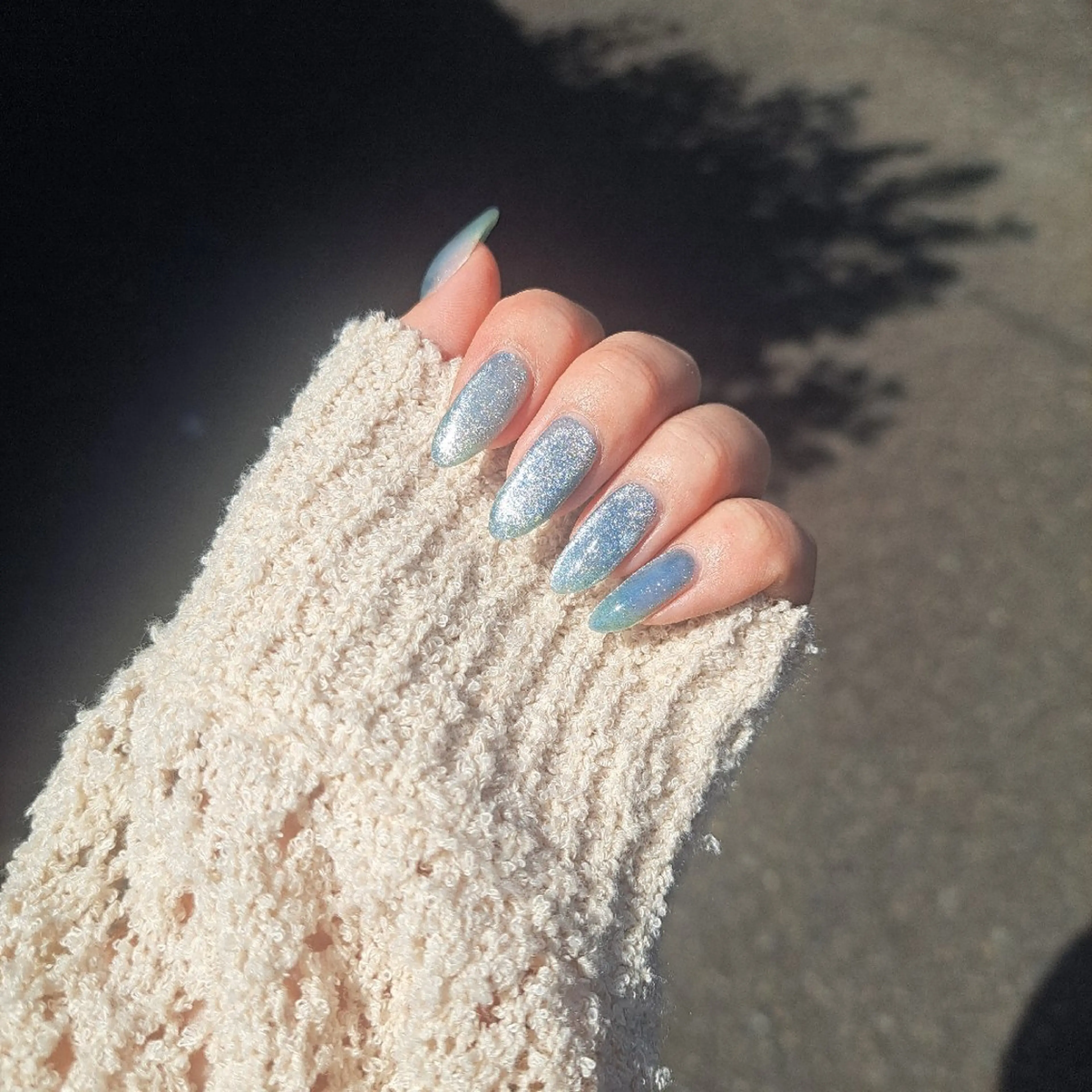 ネイル キラキラネイル 水色 マグネットネイル シンプルネイル 夏ネイル ハンドネイル RounGe町田店 🧸大谷のネイルデザイン