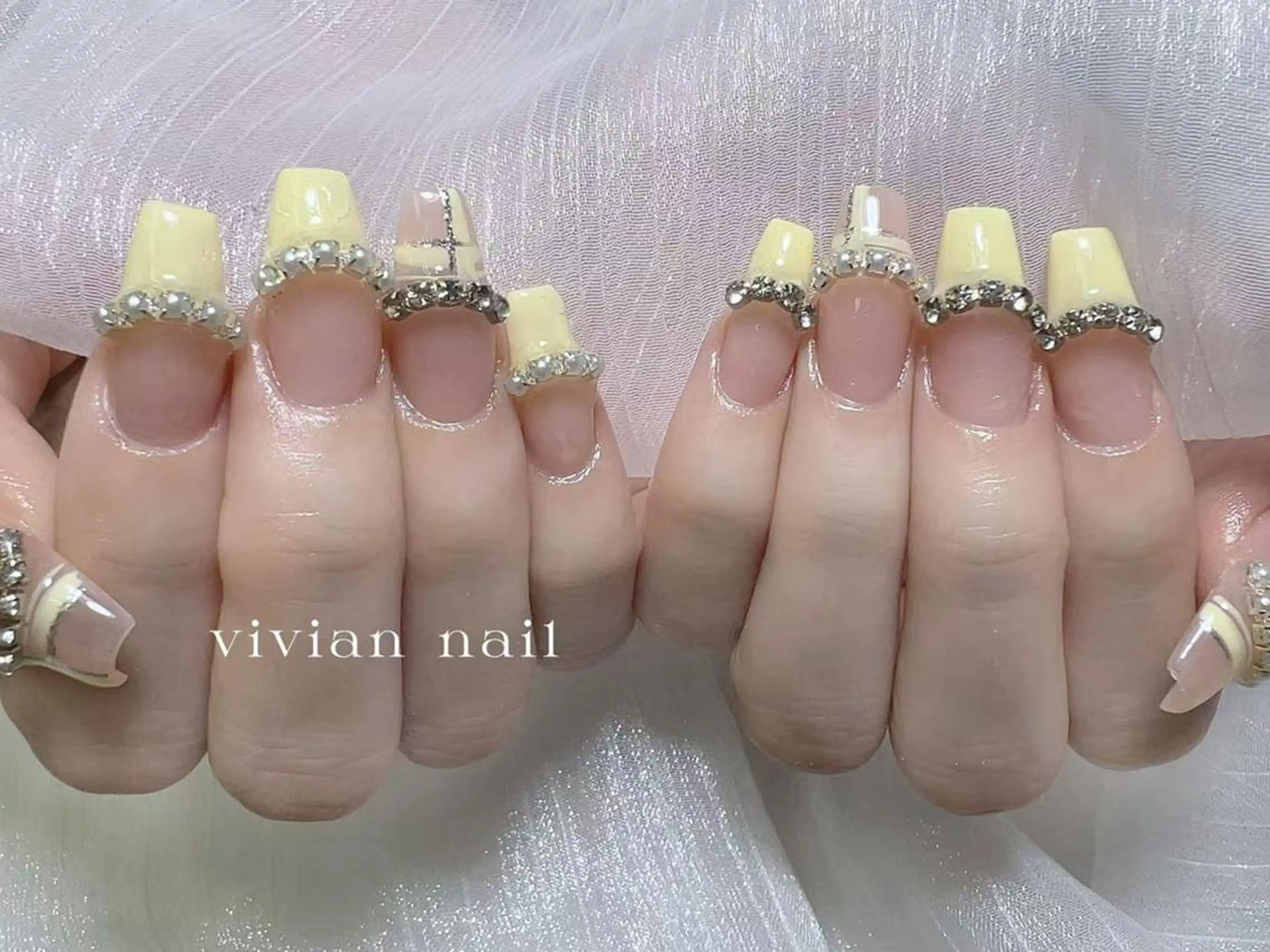 ネイル VIVIAN リサのネイルデザイン