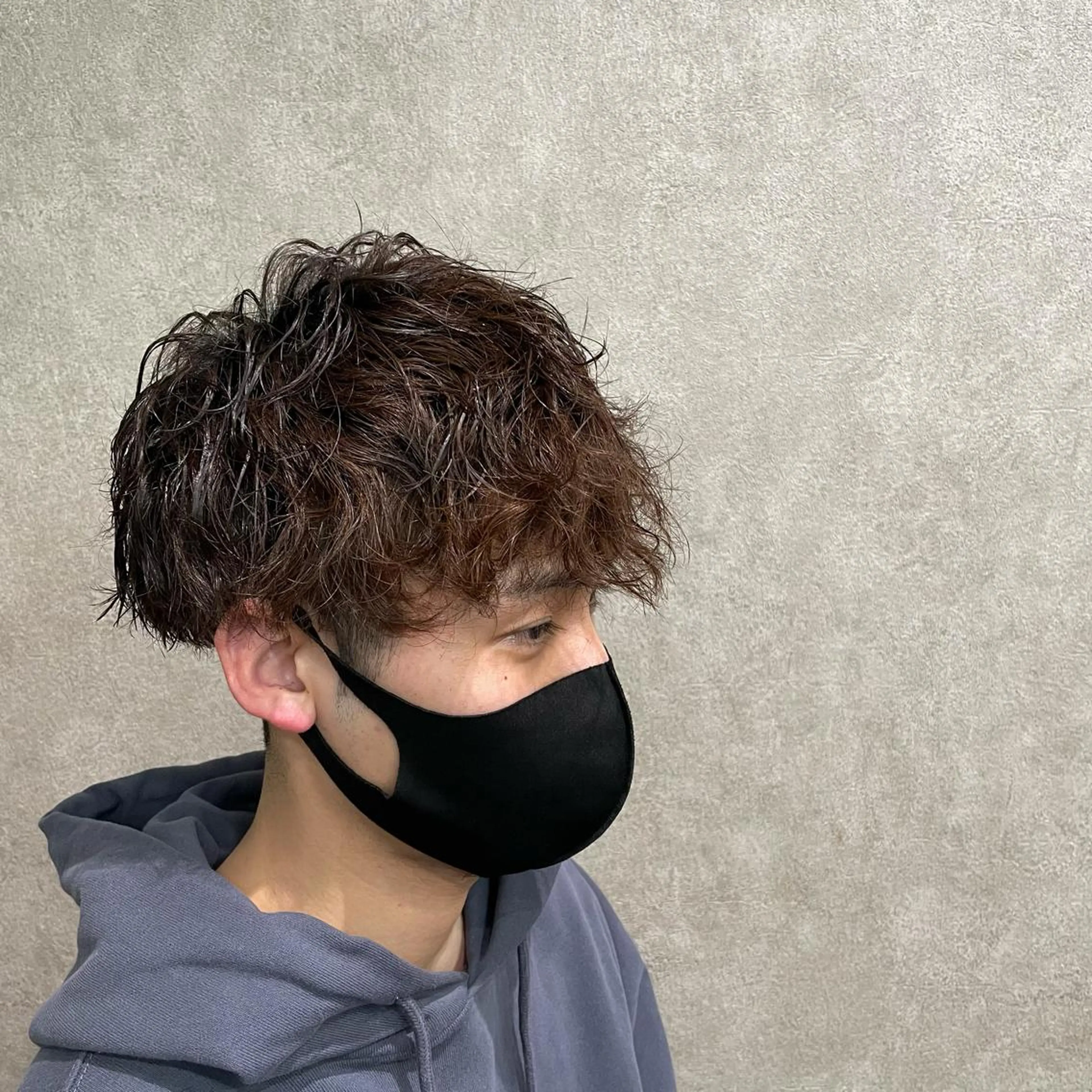 ショート パーマ メンズ メンズパーマ メンズツイストパーマ ツイストパーマ カット BUBBLES所属・山本 琴乃🦭のヘアスタイル