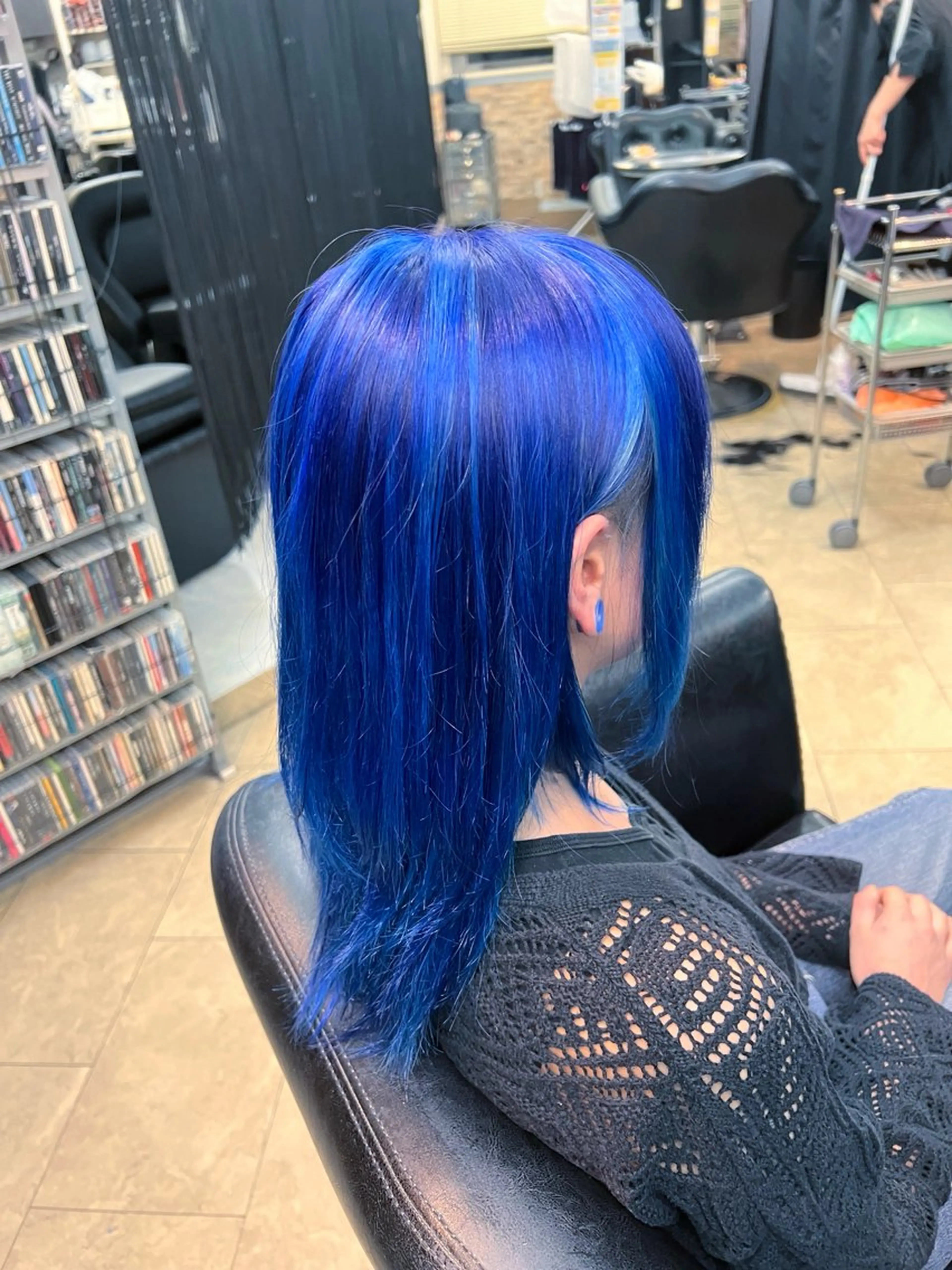 カラー ブルーカラー 透明感カラー デザインカラー メッシュ ヘアカラー V系ウルフ/ホワイト ブリーチ/🐺Rinのヘアスタイル