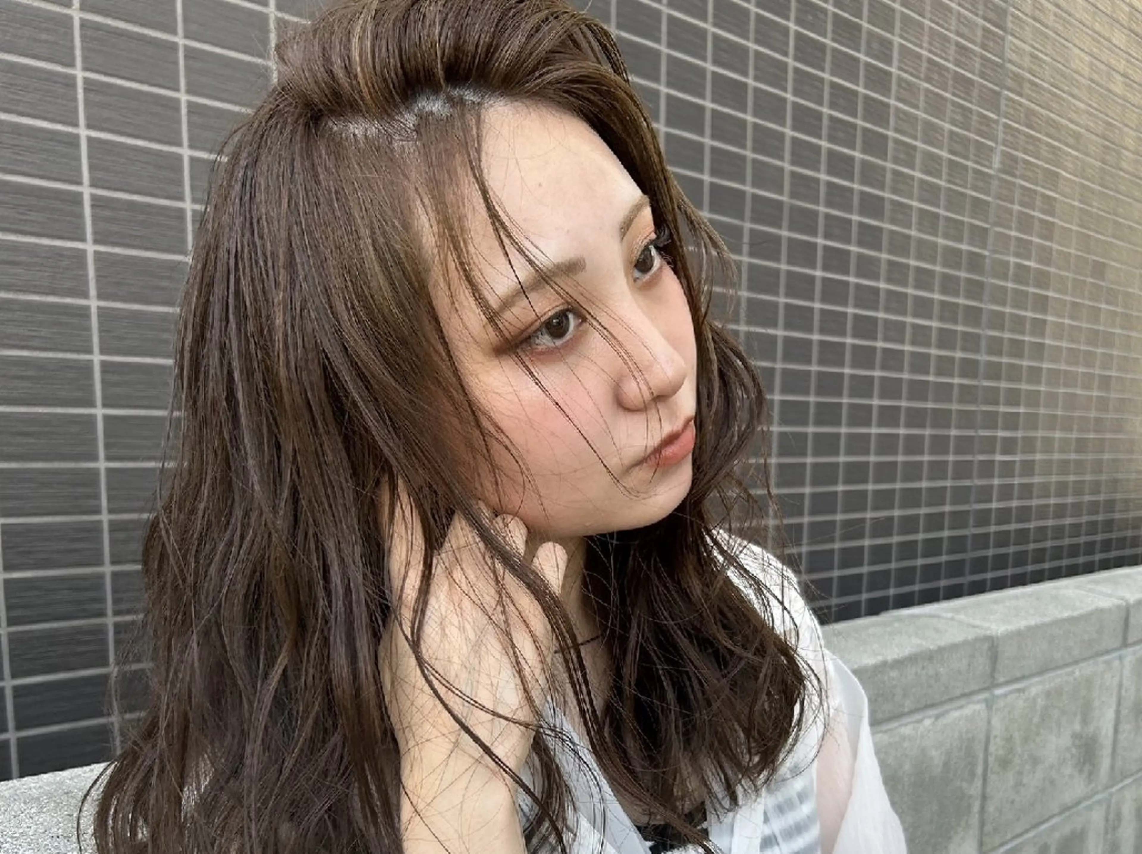 【👑人気NO.1👑】🌈ダメージホール補修最高級うる艶カラー＋カット＋内部補修艶トリートメントサービス中🉐の写真