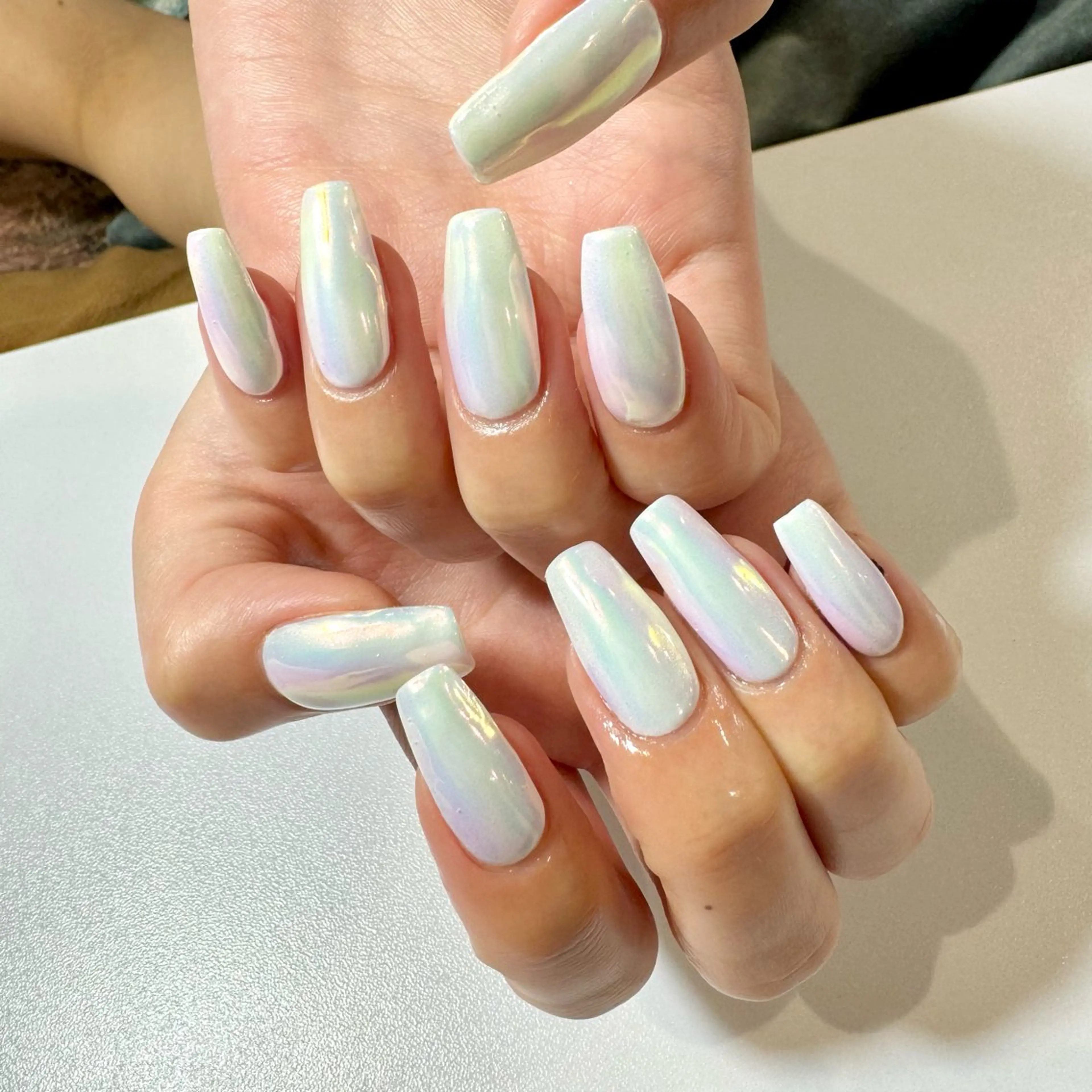 ネイル オーロラネイル yuri 🌈のネイルデザイン