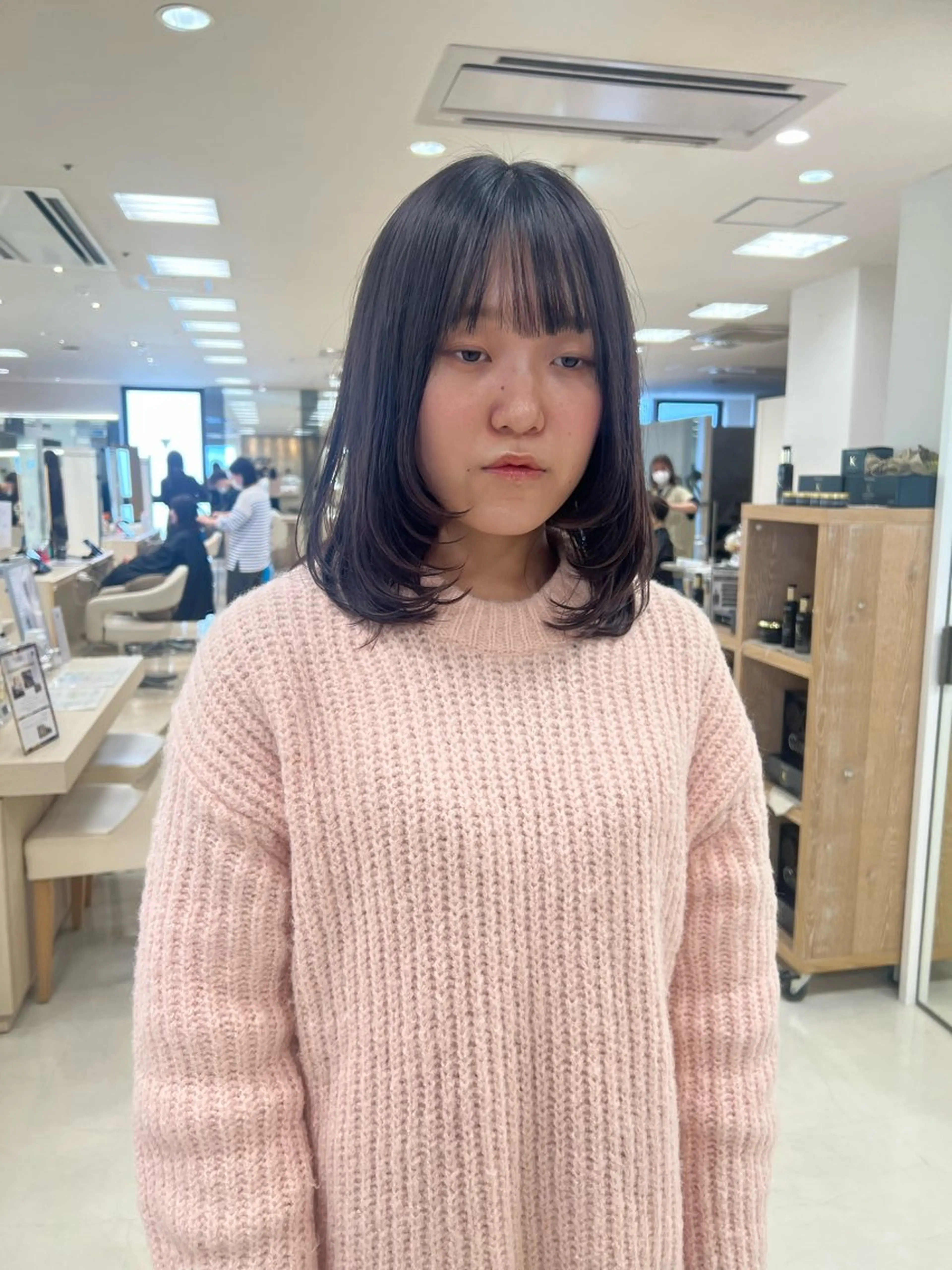 セミロング カラー デザインカラー インナーカラー レイヤーカット ウルフカット カット トリートメント ヘアセット ハイトーン/ウルフ /レイヤー/坂野幸伸のヘアスタイル