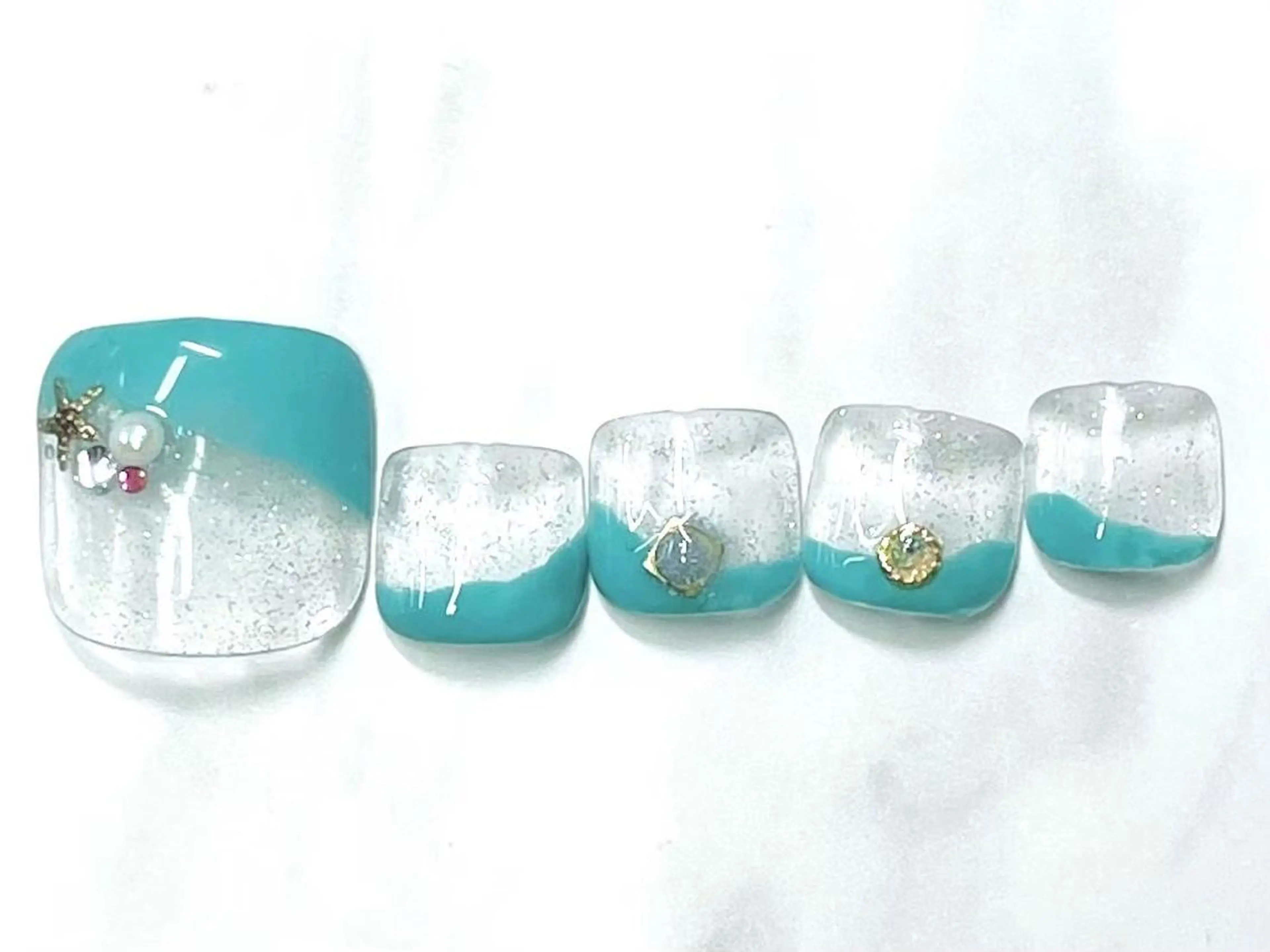 ネイル フットネイル miku ✼•nail •✼のネイルデザイン