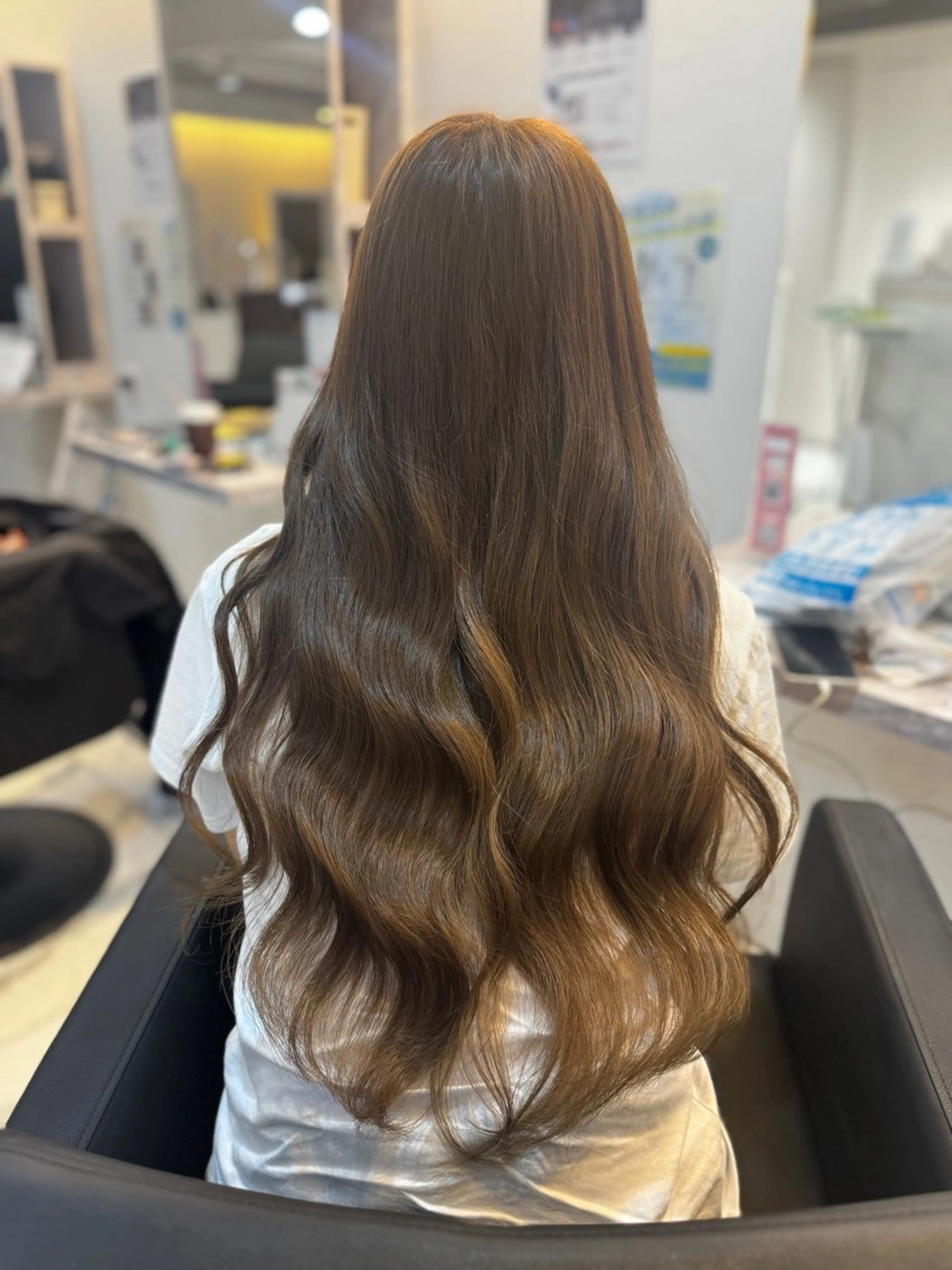 ロング ヘアカラー Lee四ツ橋 Sakuraのヘアスタイル