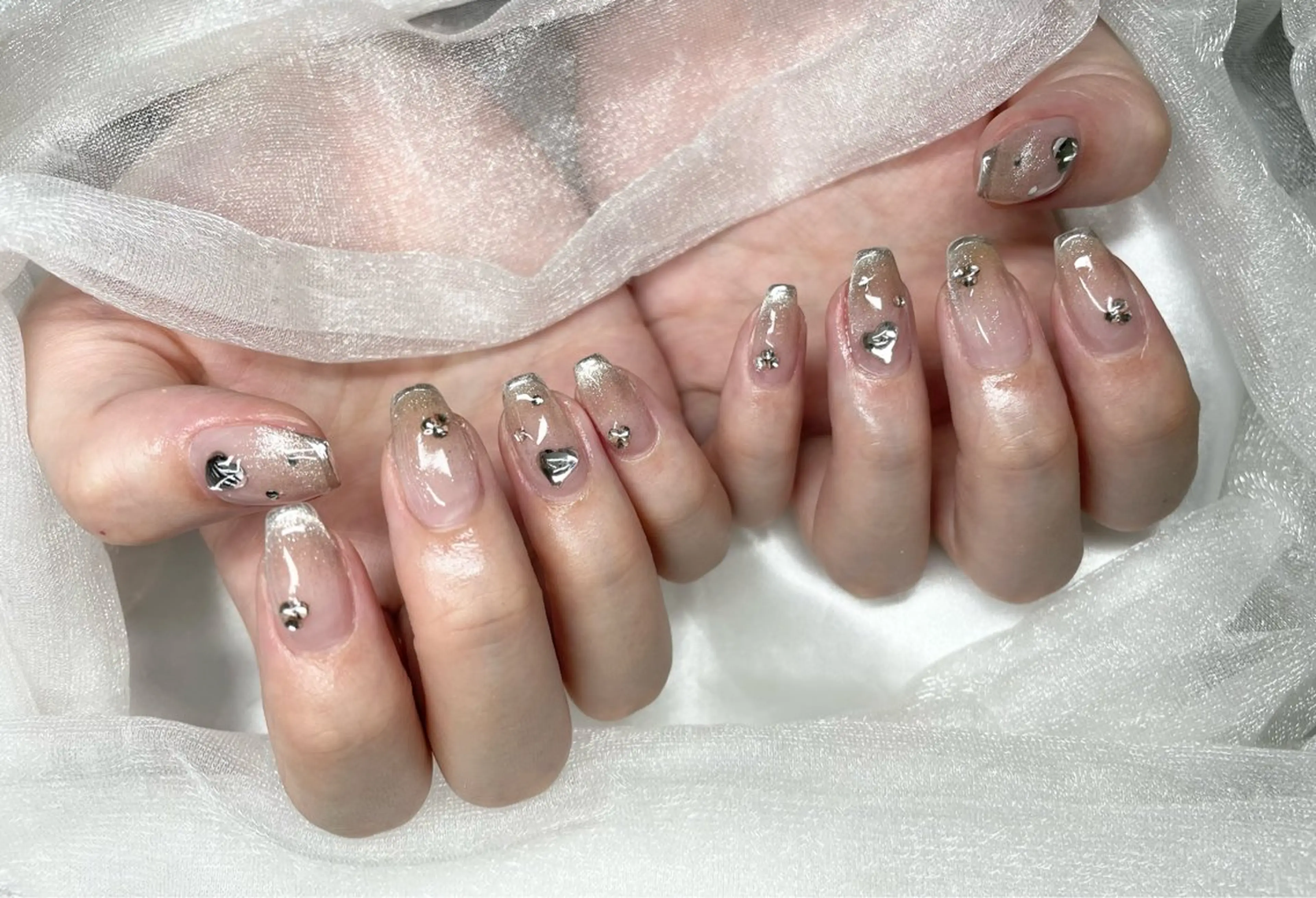 ネイル ハンドネイル Roi〈ロワ〉 Minakoのネイルデザイン