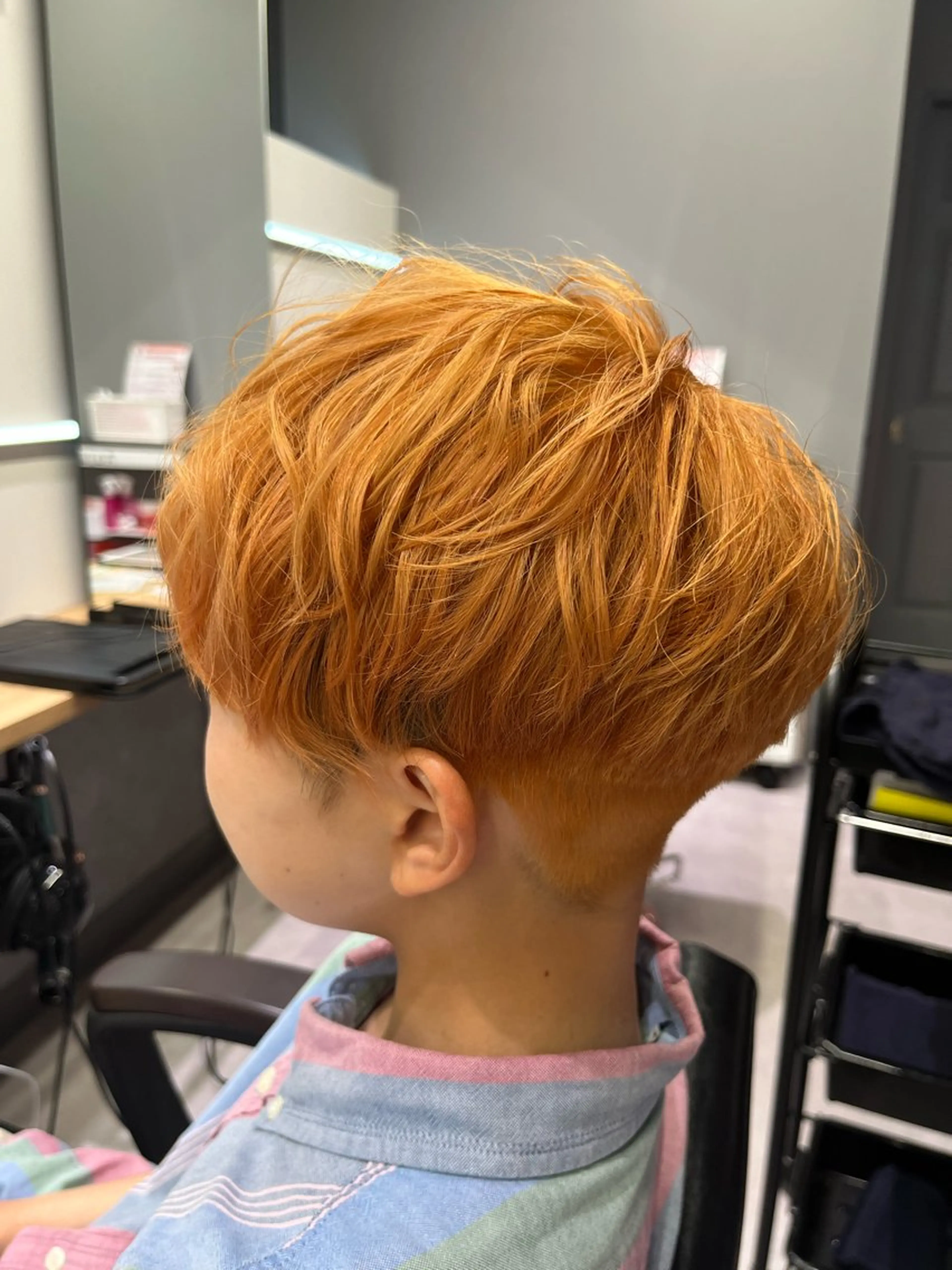 ショート ハイライト レイヤーカット トリートメント ヘアカラー トリートメント 五月女 和樹のヘアスタイル