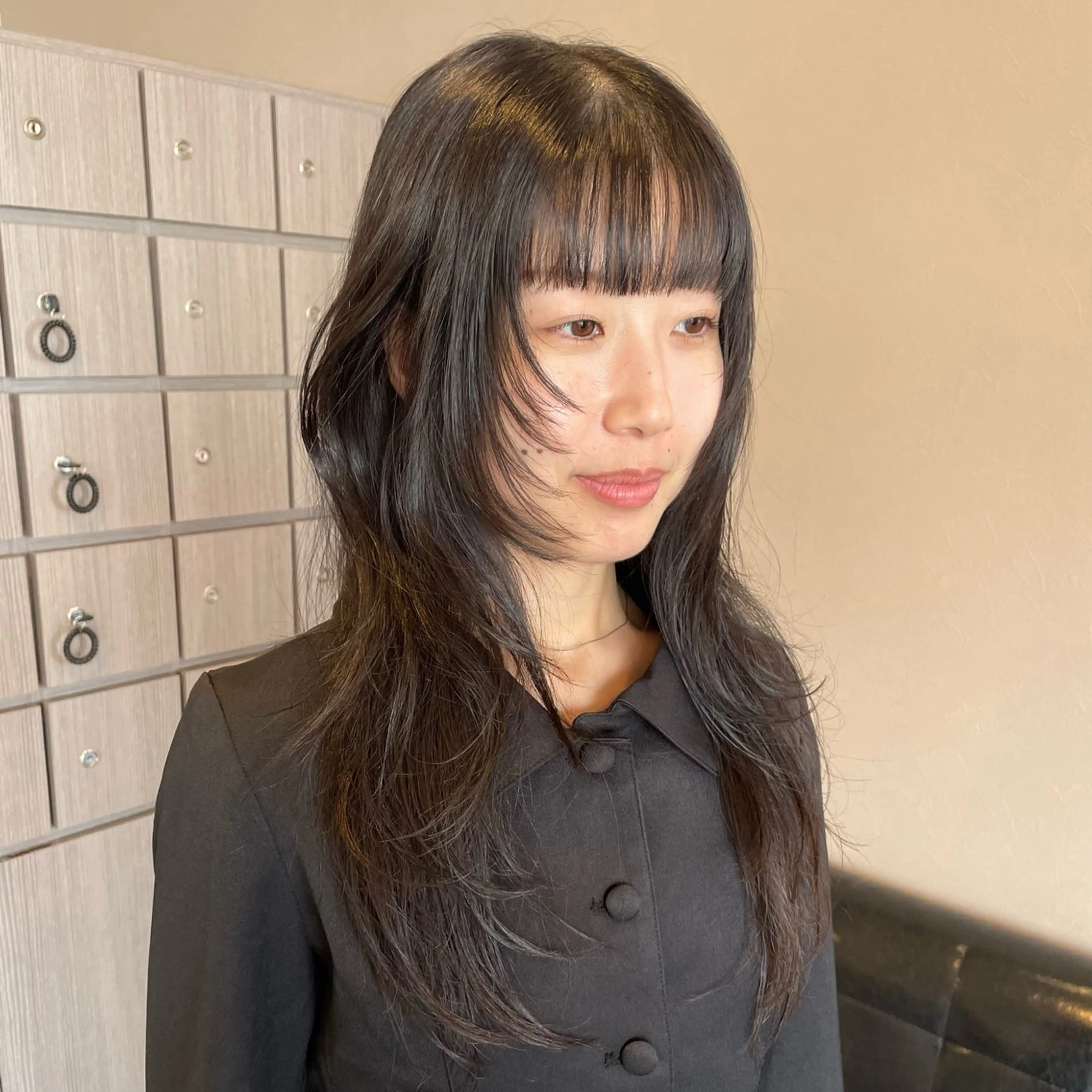 ロング ロングレイヤー ハッシュカット レイヤーカット ロング カット トリートメント mio 🍒レイヤーカットのヘアスタイル