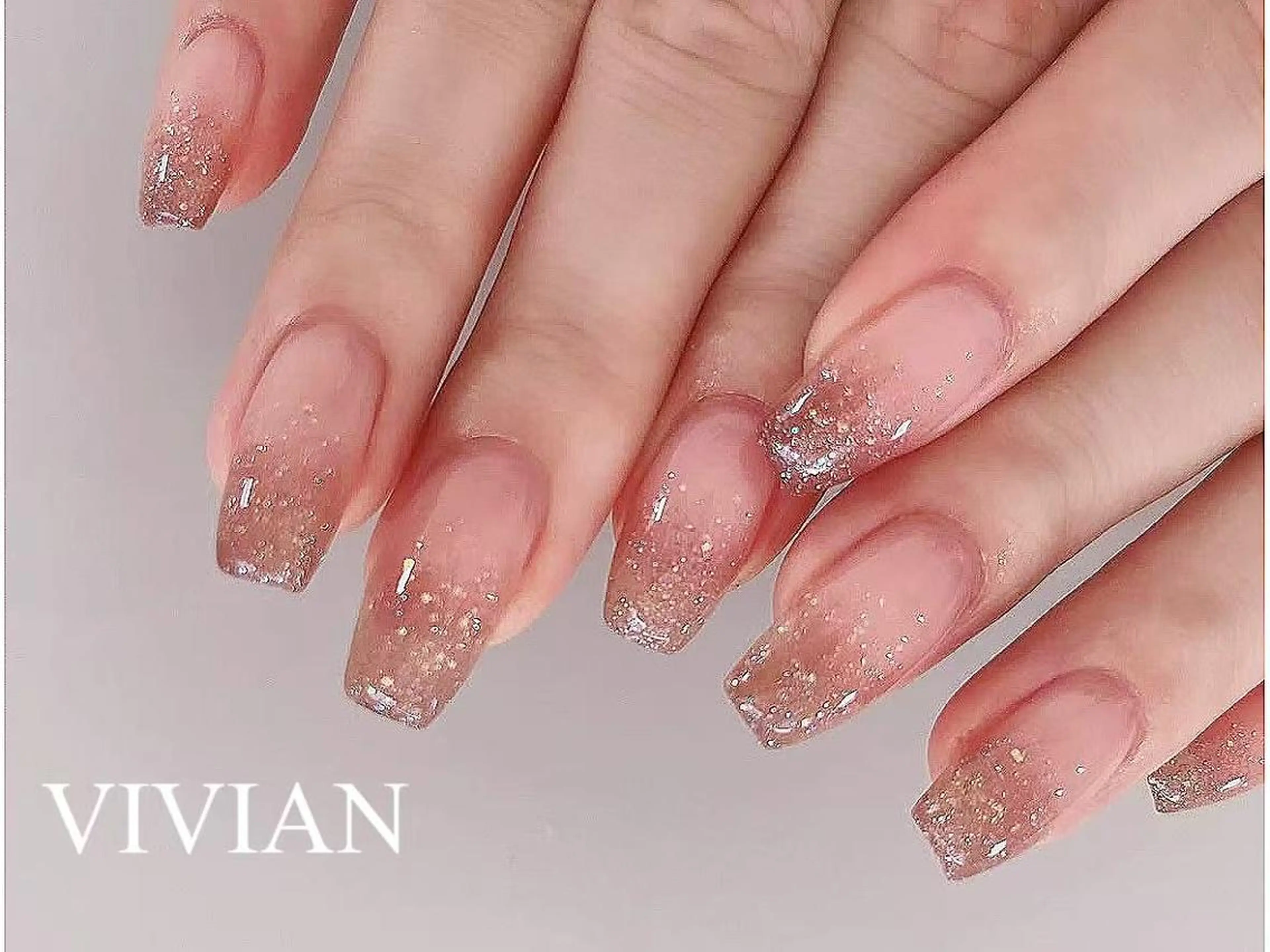 ネイル VIVIAN リサのネイルデザイン