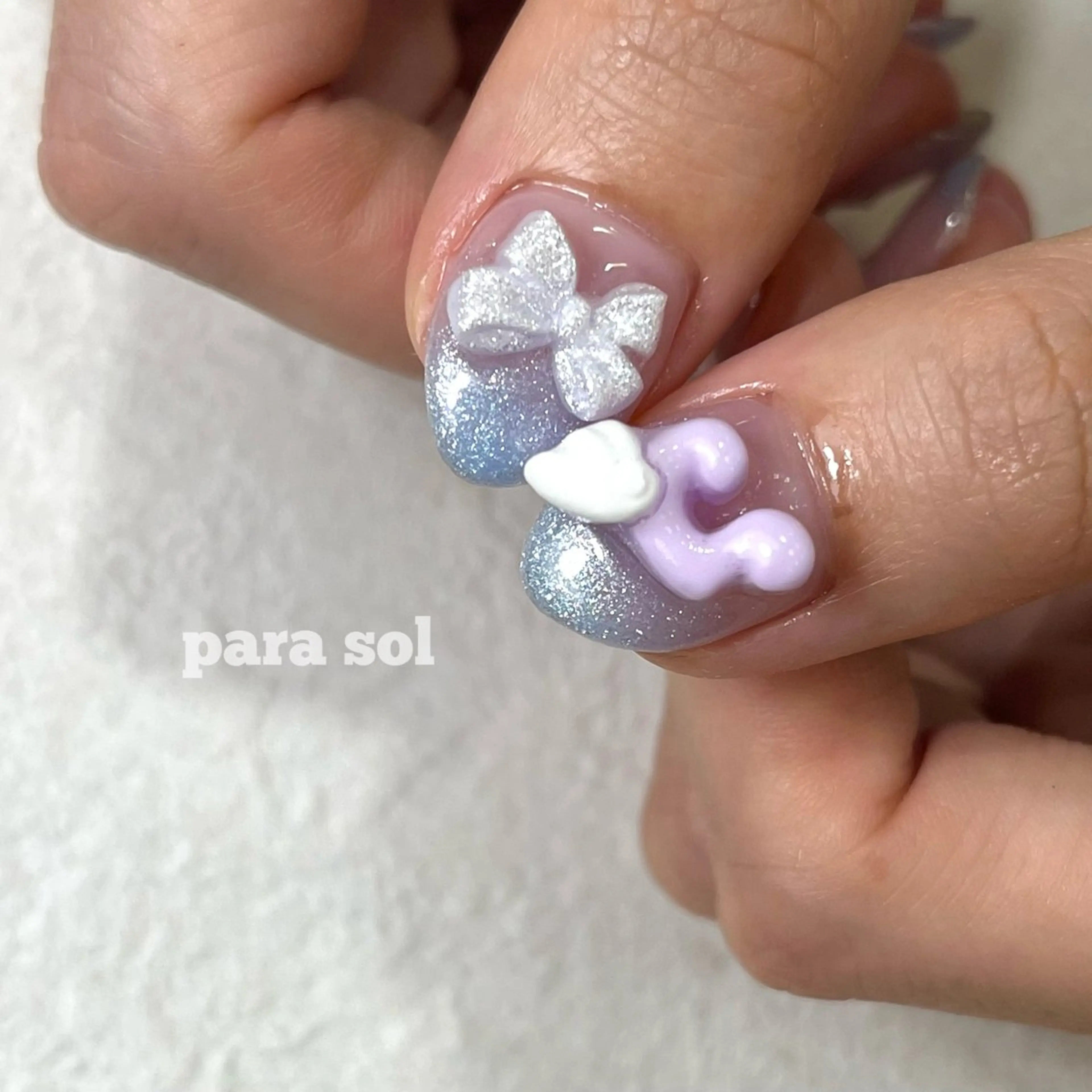 ネイル グラデーション キラキラネイル 韓国ネイル 水色 マグネットネイル ハンドネイル フットネイル Para Sol nail　Maoのネイルデザイン