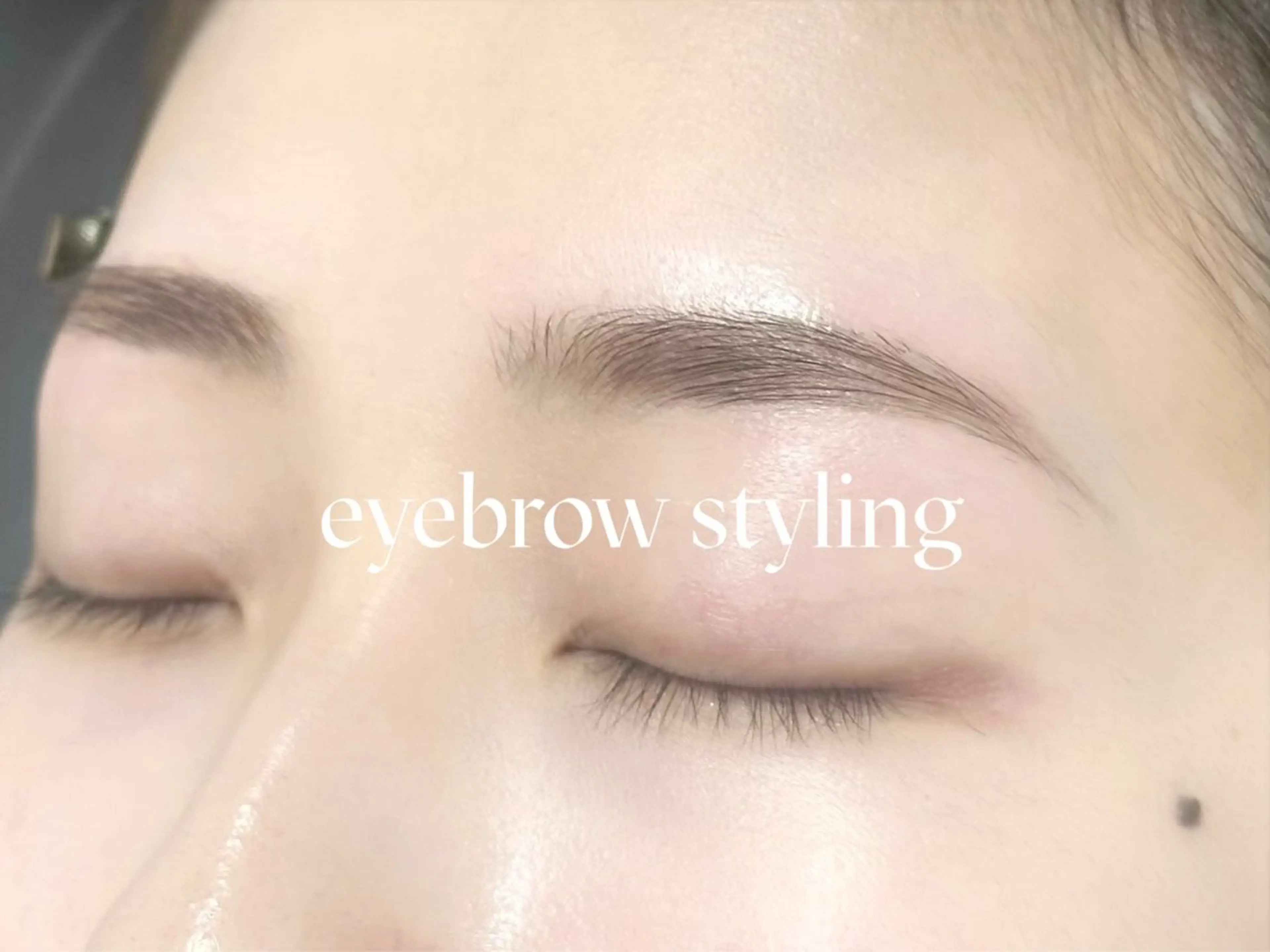 アイブロウ WHITE EYE natsumi‎🤍の眉毛・アイブロウイメージ