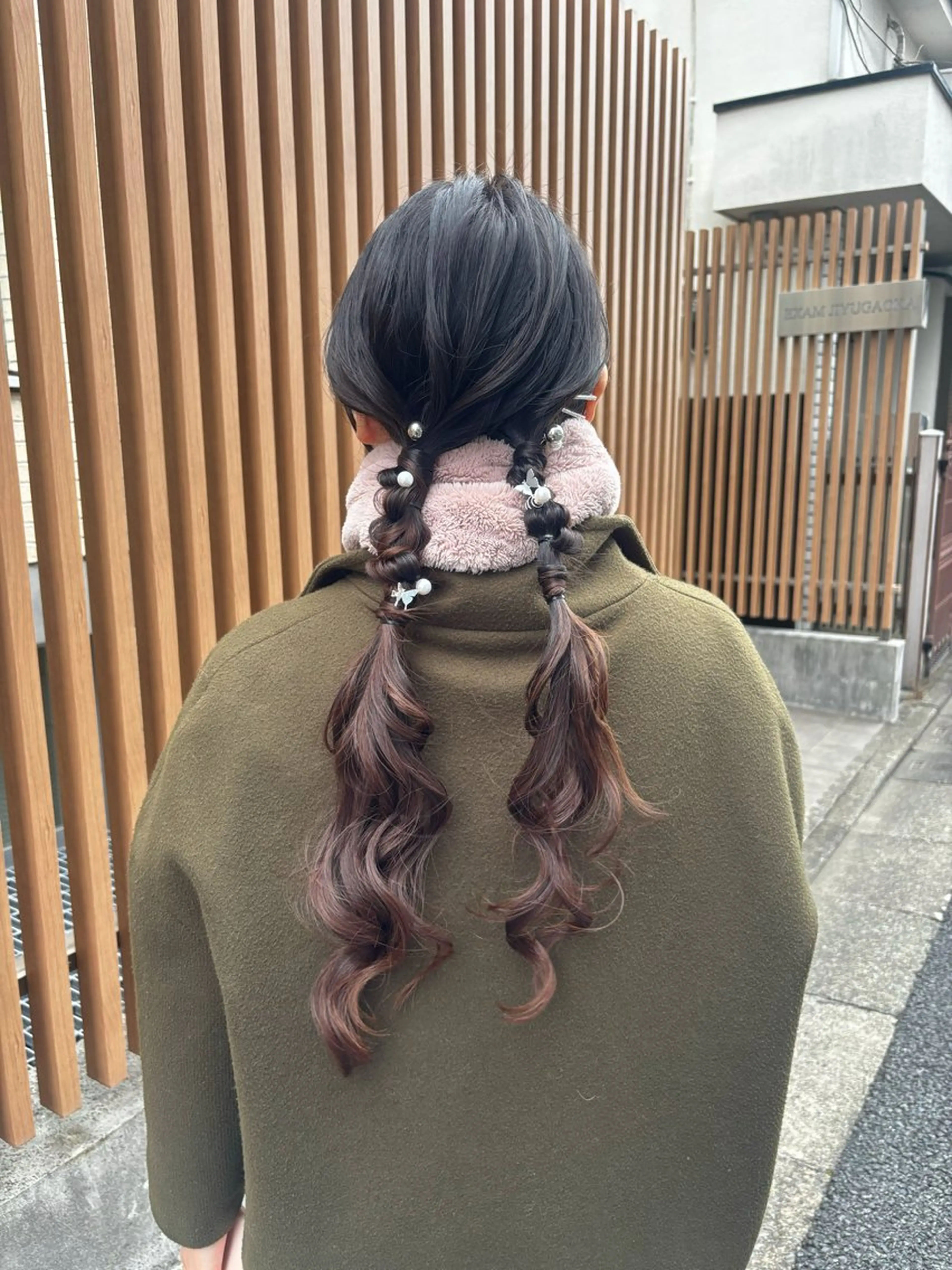 ロング カラー ヘアアレンジ 結婚式・ブライダル ロング ヘアセット yukimi .のヘアスタイル
