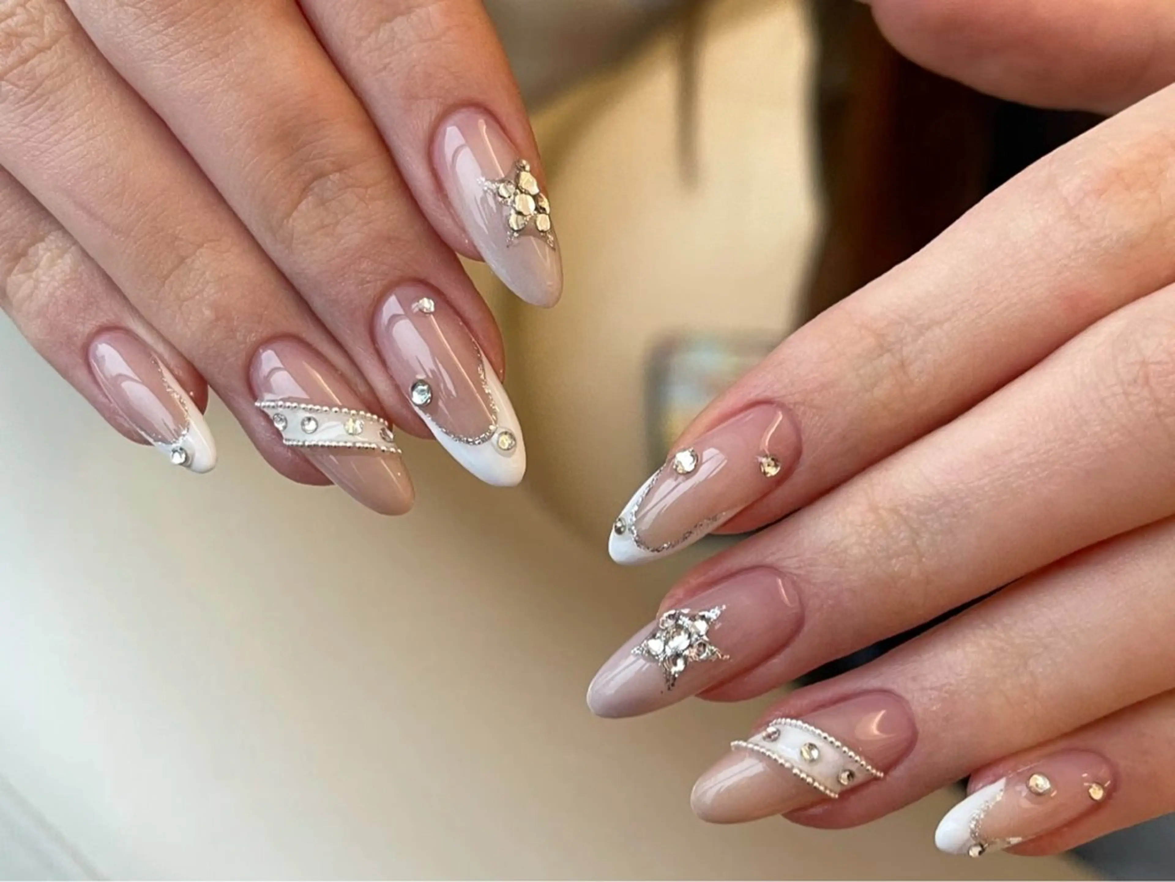 ネイル アートネイル オーロラネイル チークネイル フレンチネイル ガラスフレンチ ハンドネイル 🎀🎀YooLi Nail Salonのネイルデザイン