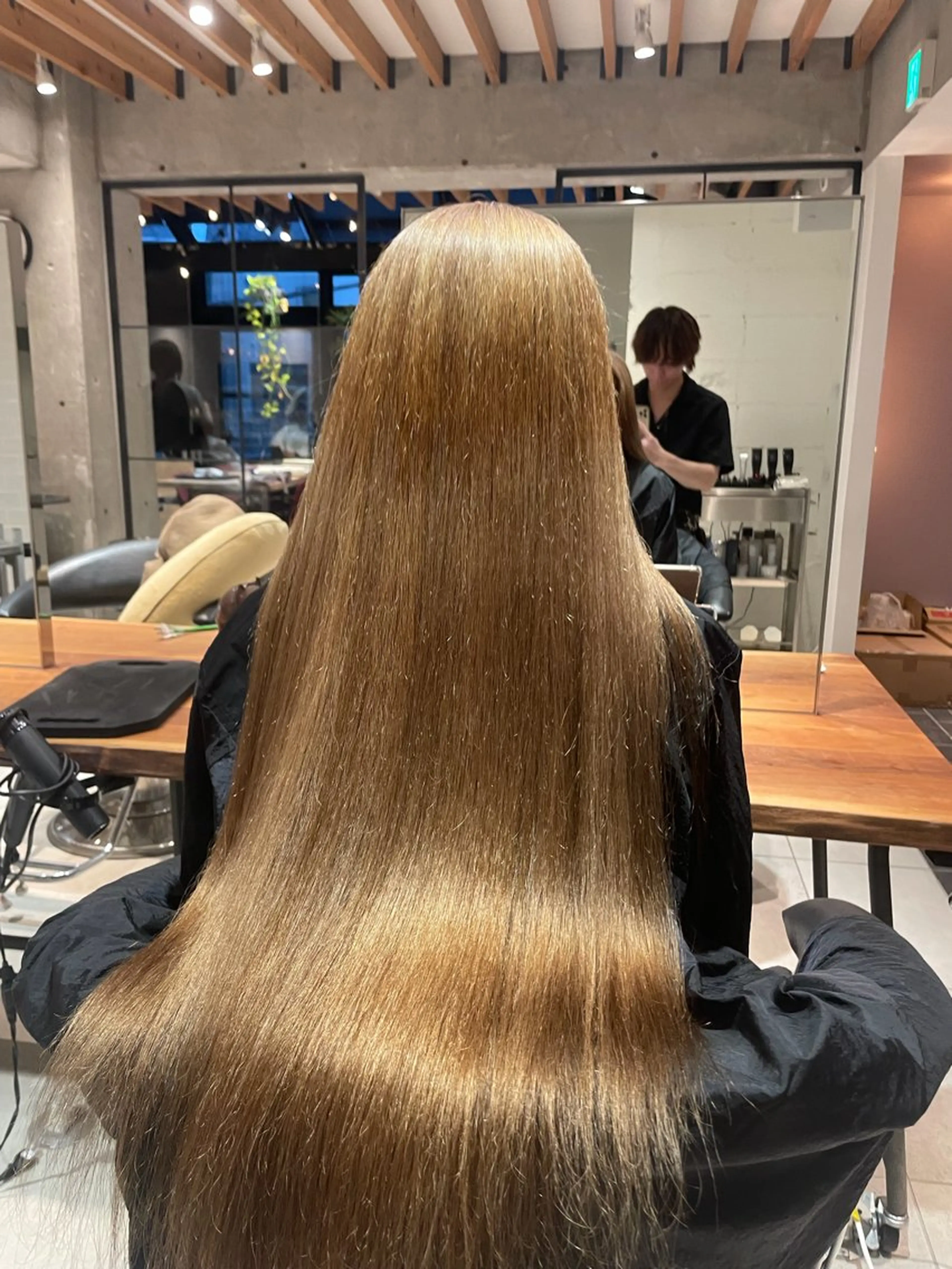 ロング ヘアカラー トリートメント 髪質改善✨高級カラー 野井琢生のヘアスタイル