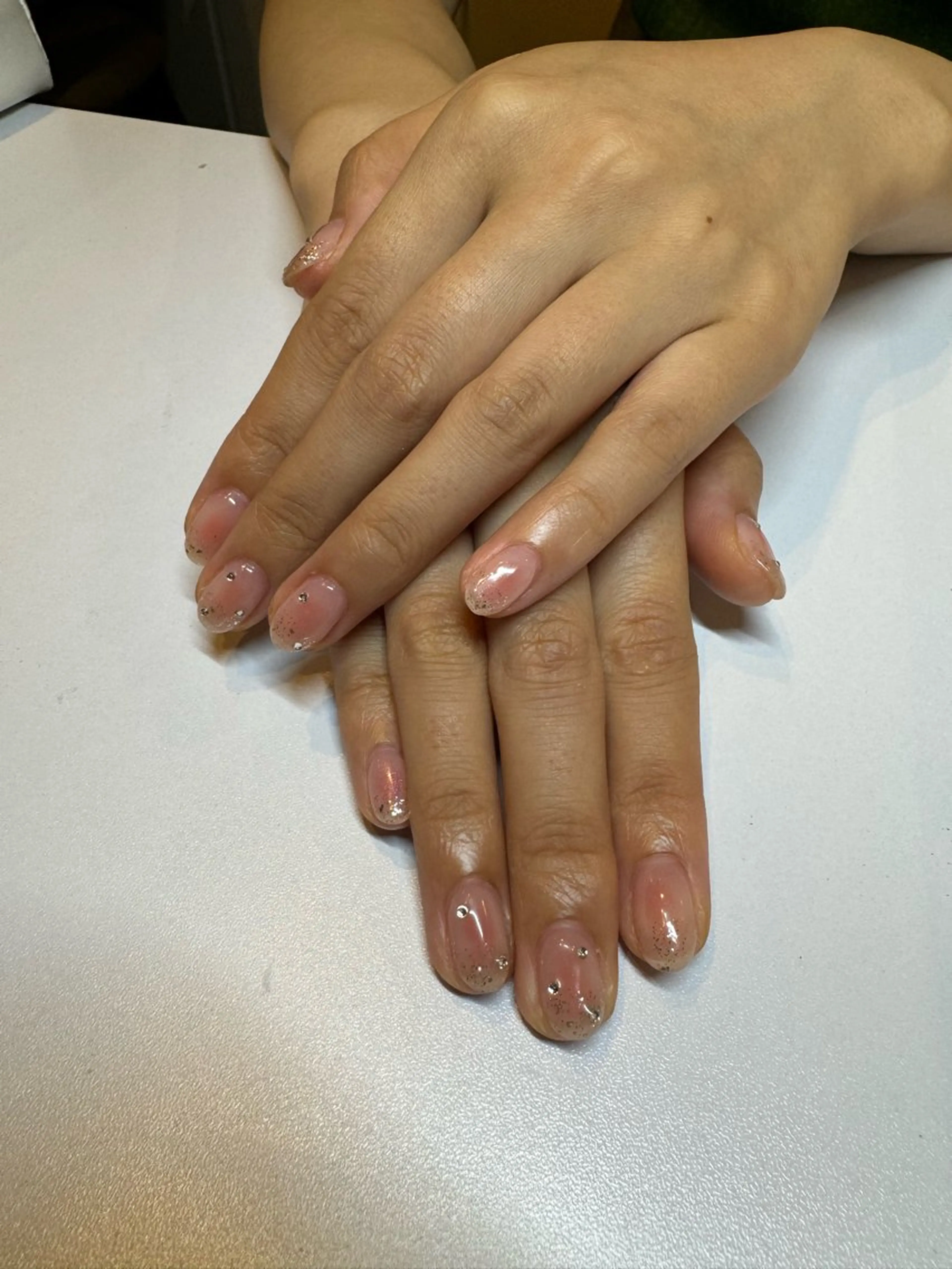 ネイル ハンドネイル 濱岡 咲のネイルデザイン