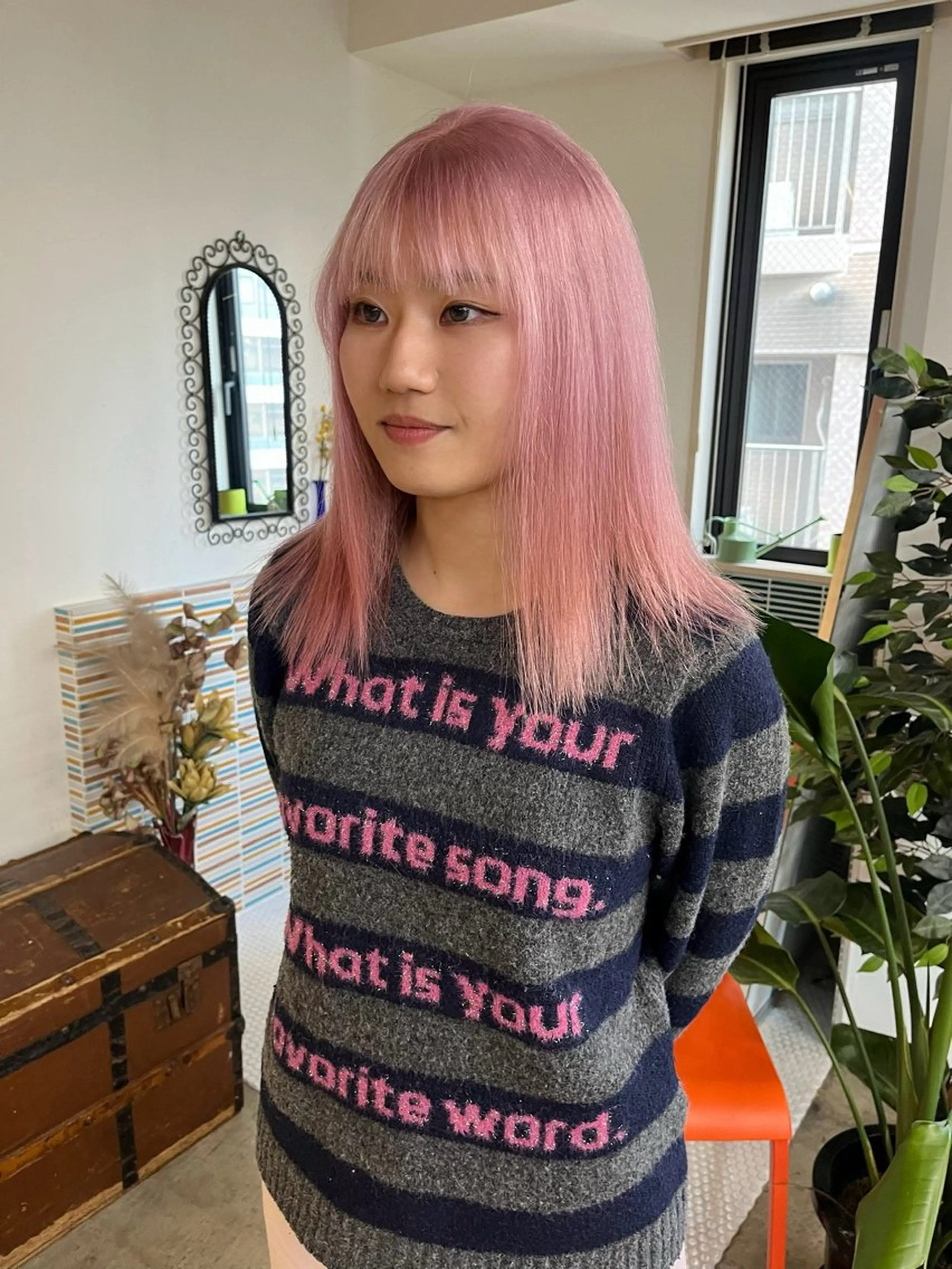 ミディアム カラー ベージュカラー ブリーチ ピンクカラー ピンクベージュ カット ヘアカラー トリートメント 🩷ハイトーン透明感 レイヤー🩷ユリカのヘアスタイル