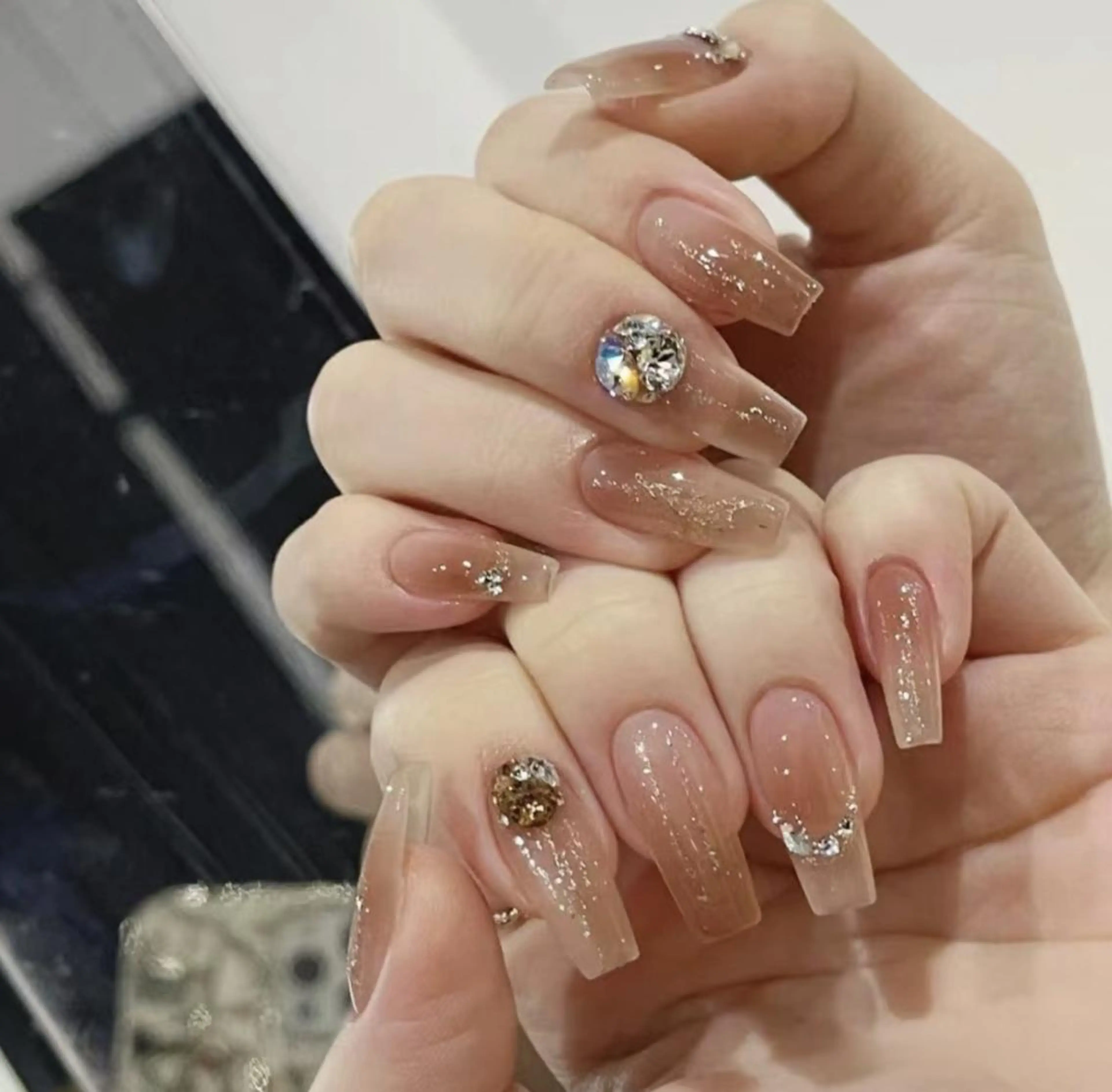 ネイル アートネイル 長さ出し ネイルチップ Queens ひなのネイルデザイン