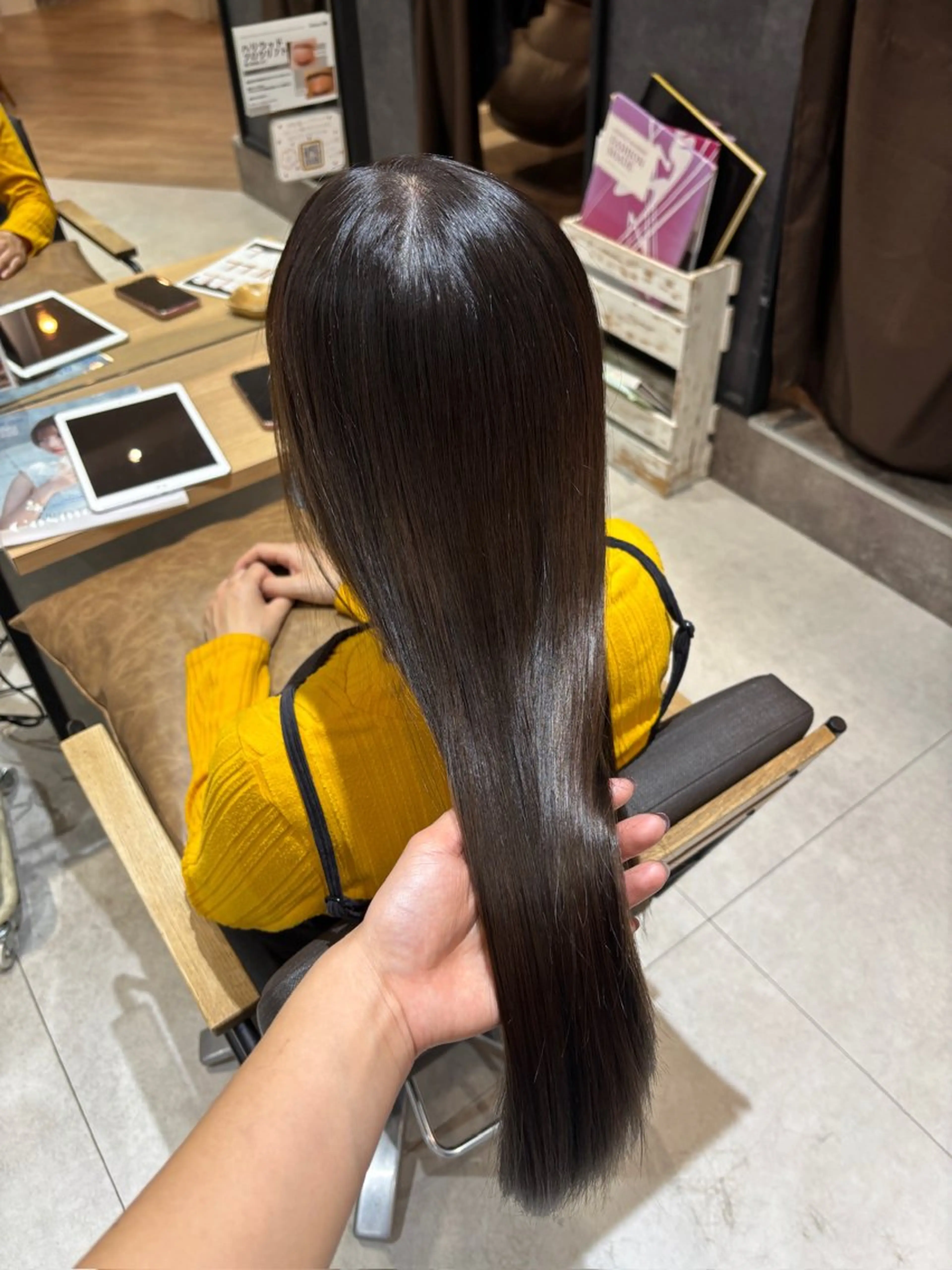 カラー ‎友愛/𝑲𝑼𝑴 川越🪽‪⋆꙳のヘアスタイル