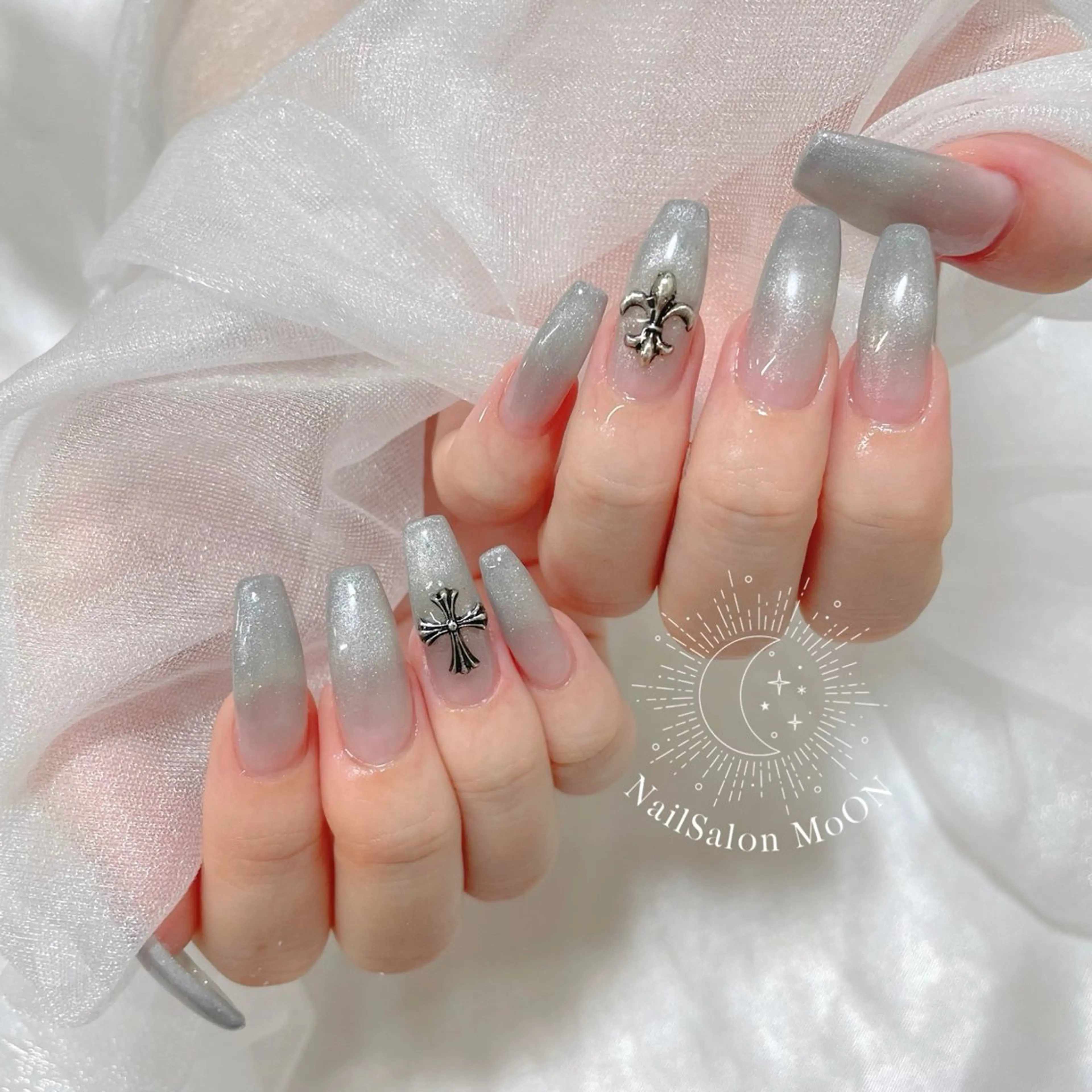 ネイル MoON...❤︎ MeGuのネイルデザイン