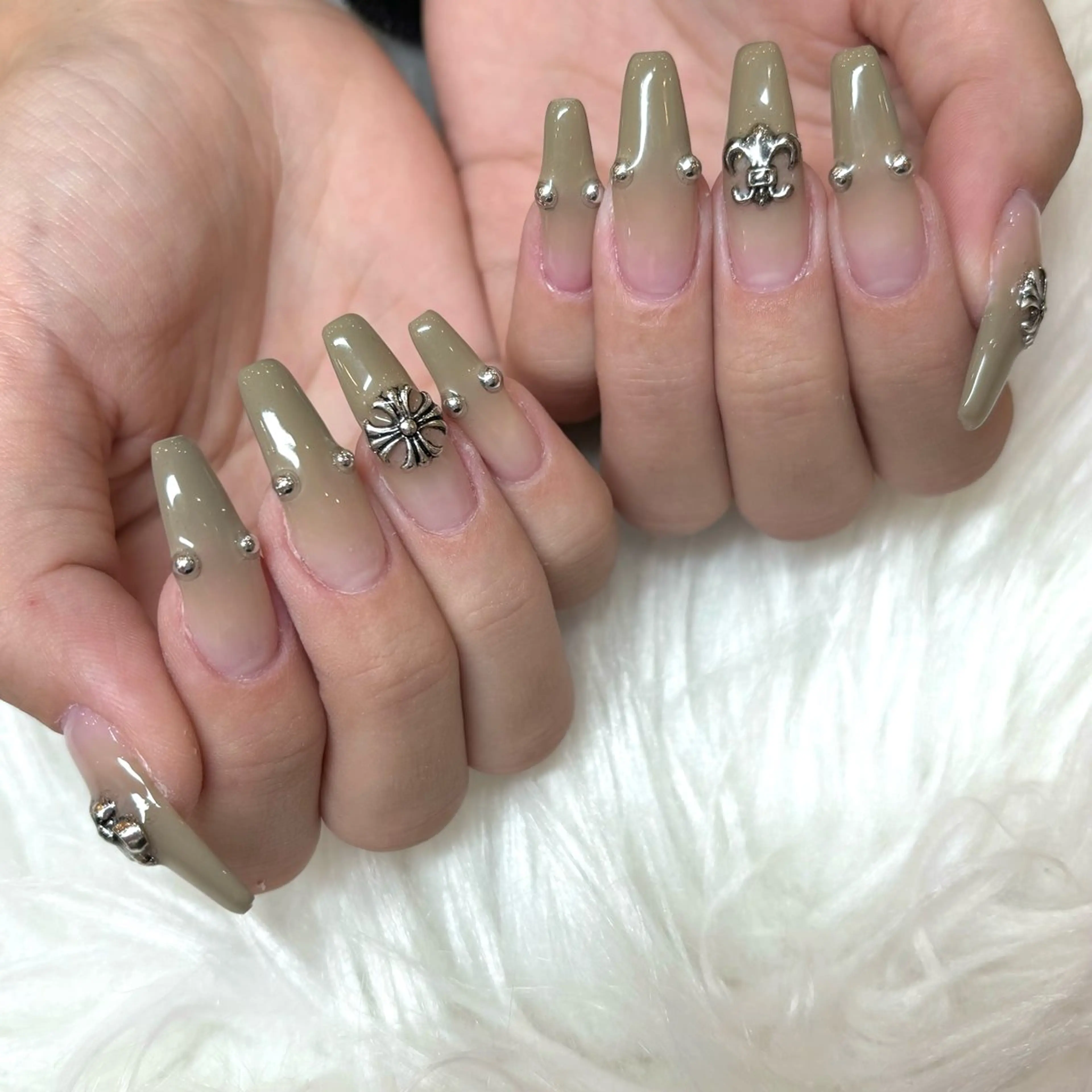 チップスカルプ＋ワンカラーorラメグラ（オフ込み）の写真