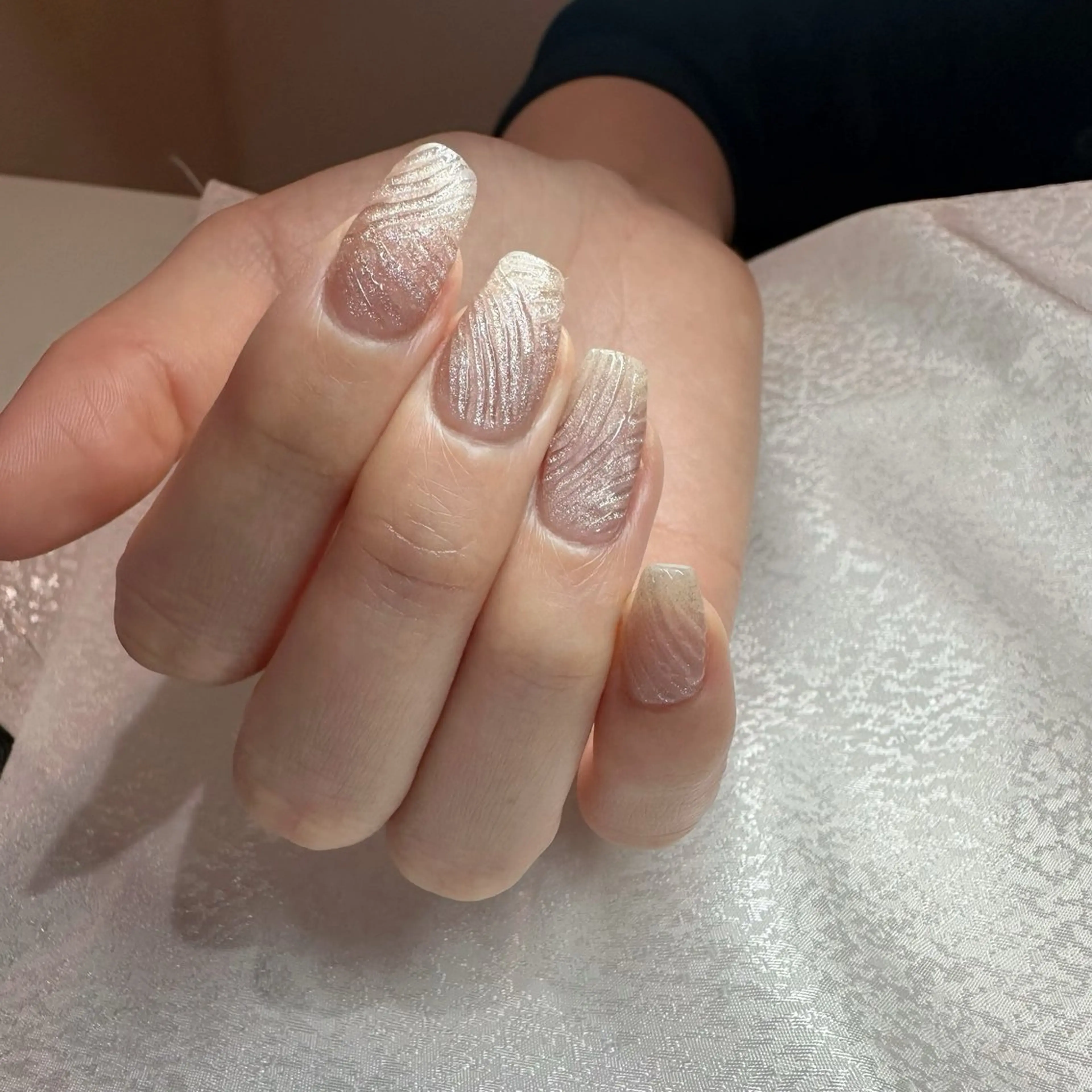 ネイル Nail room U所属・💖限定専門サロン 今だけチーク💅のネイルデザイン