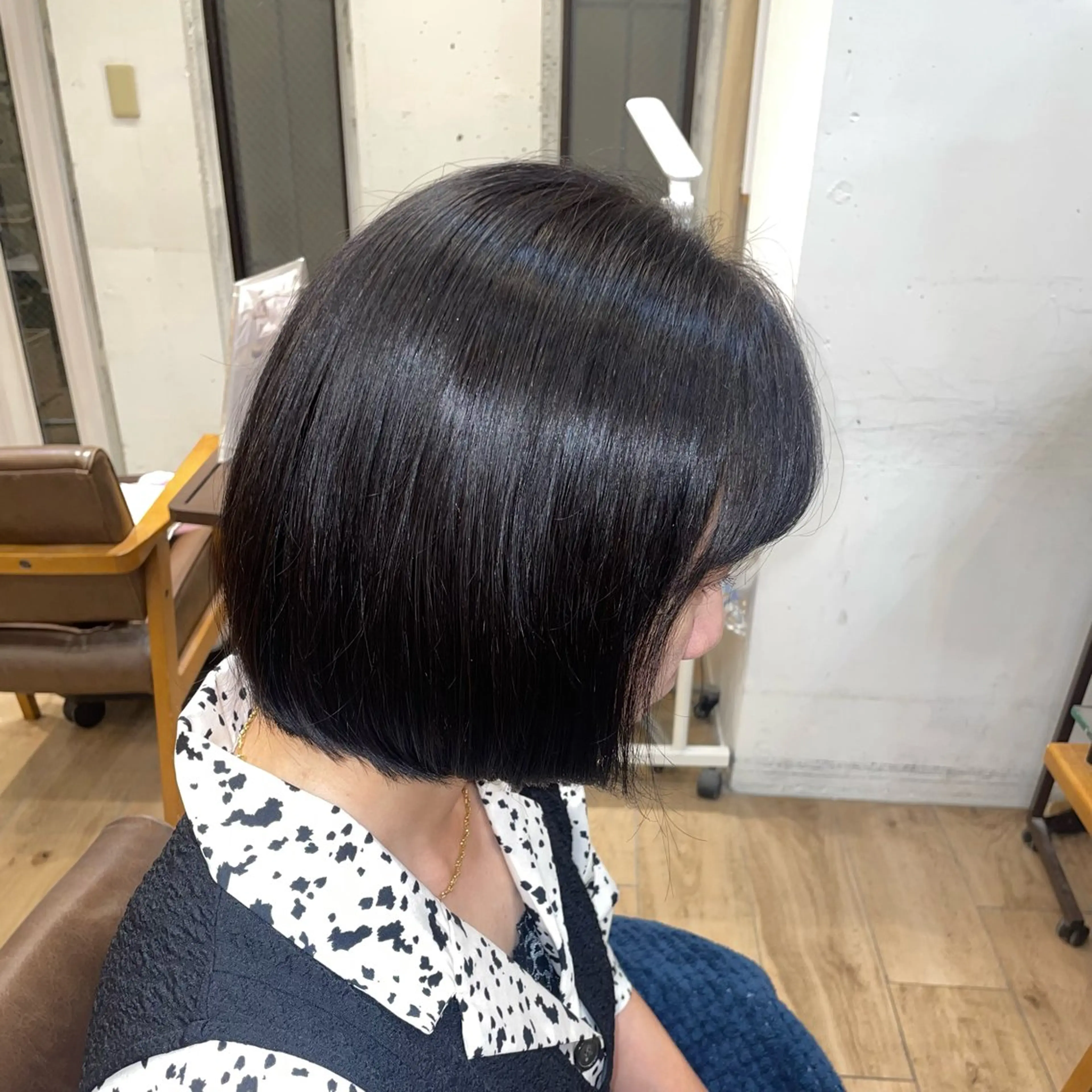 カラー 新原 陽那のヘアスタイル