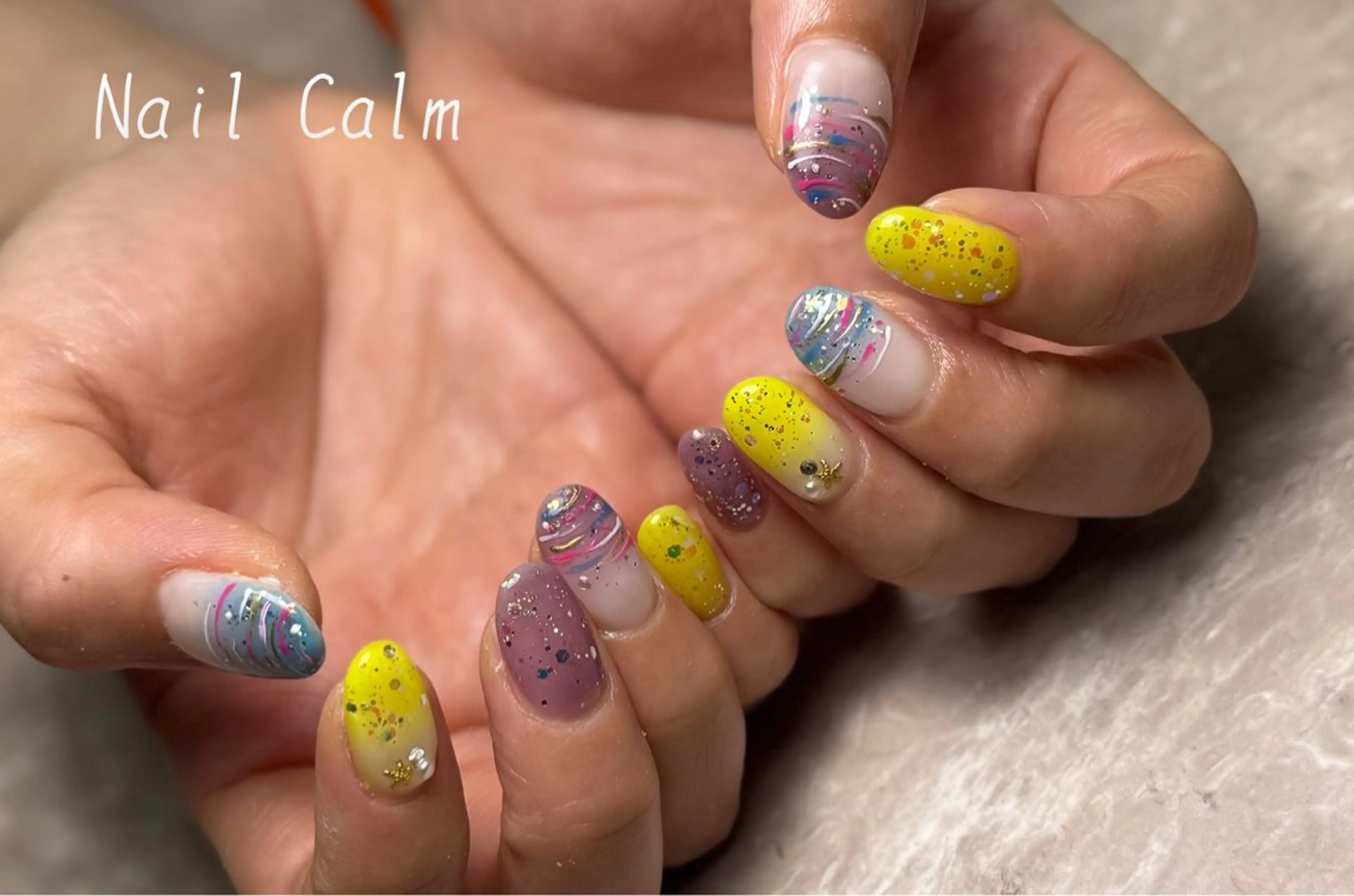 ネイル アートネイル 夏ネイル ハンドネイル プライベートサロン Calmのネイルデザイン