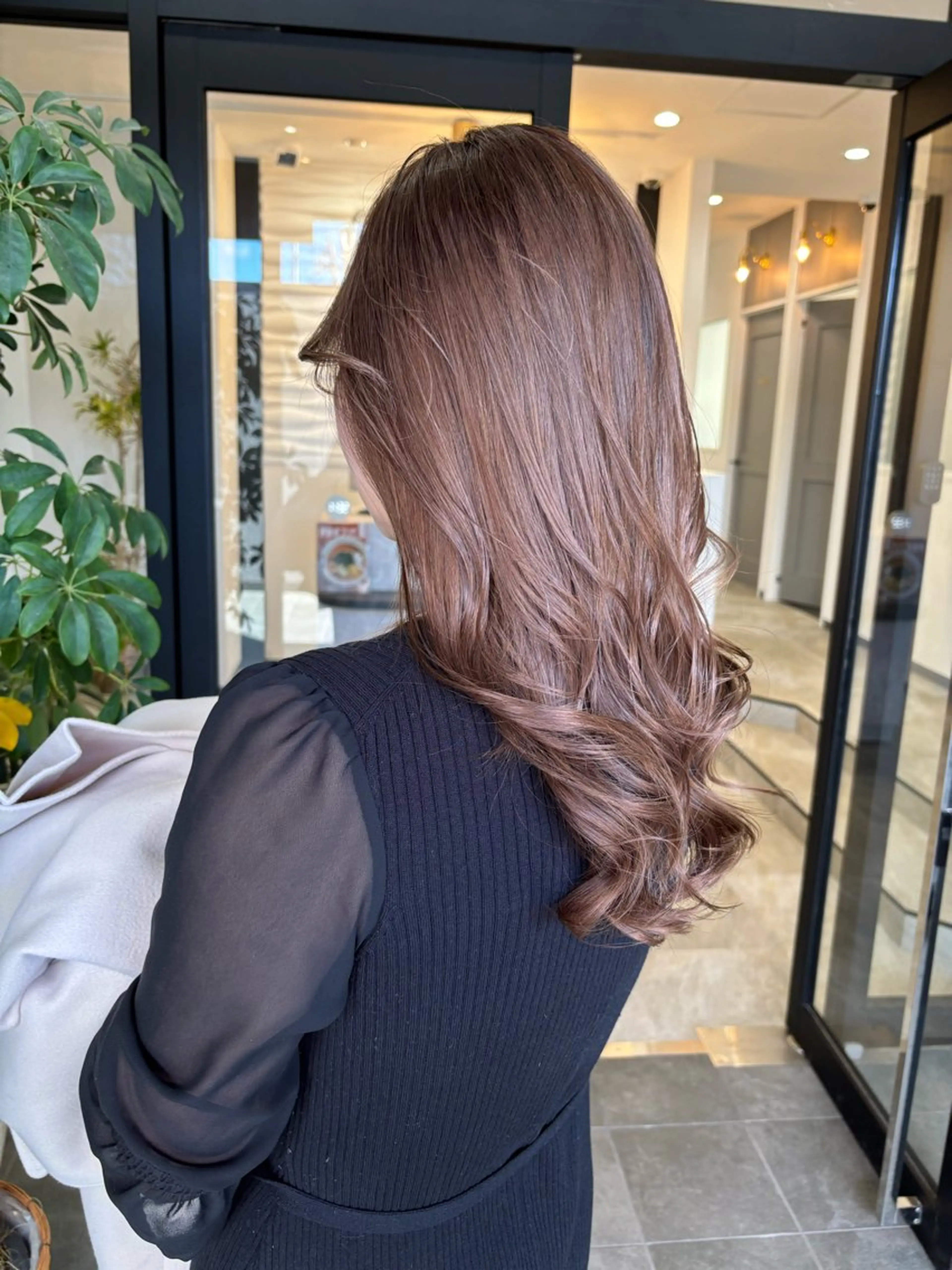 ロング カラー ヘアアレンジ ブリーチ ブラウンカラー ヘアカラー 新井 広之のヘアスタイル