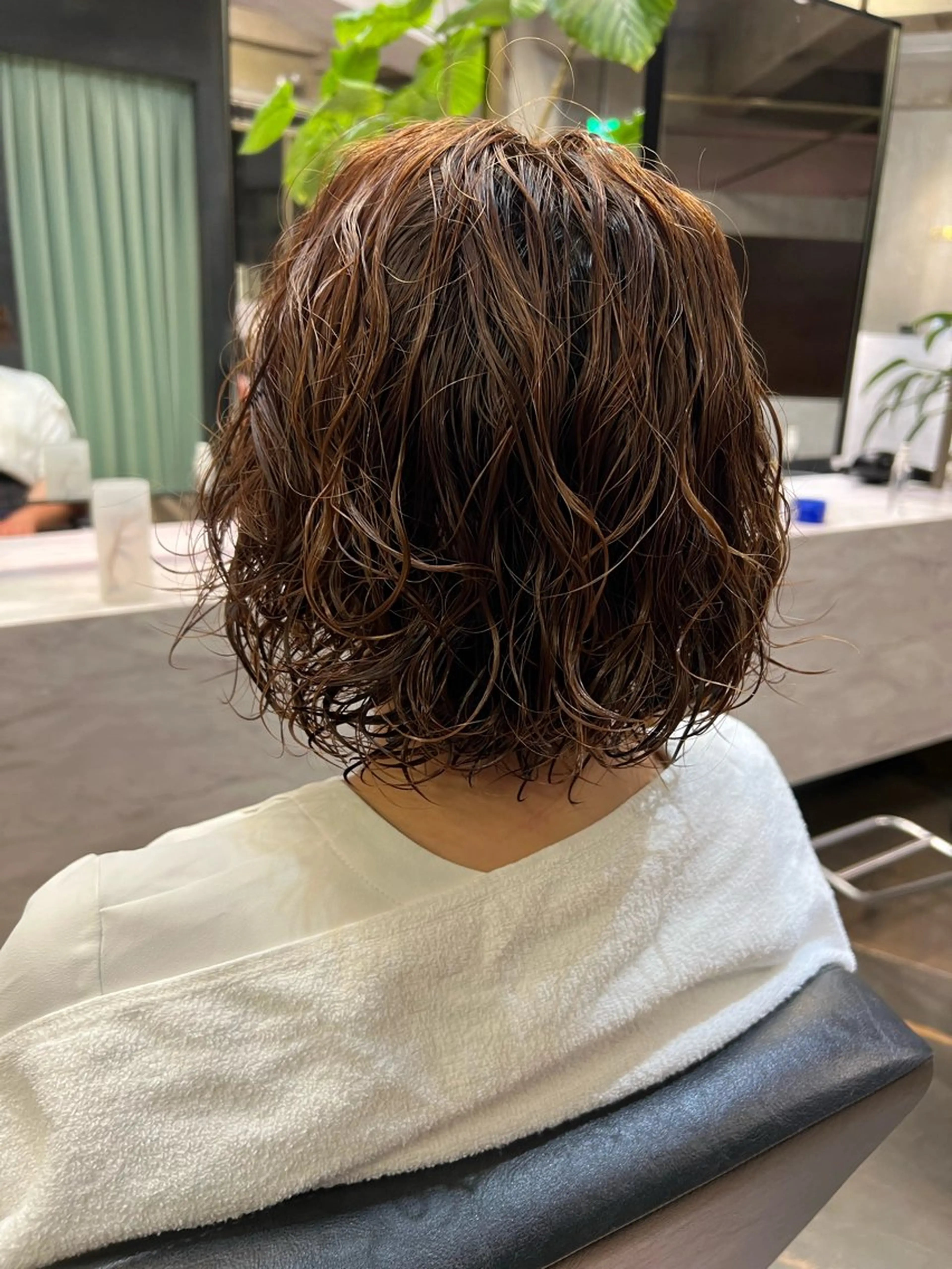ミディアム パーマ ミディアムパーマ ショートパーマ 🫧ちひろ🫧のヘアスタイル