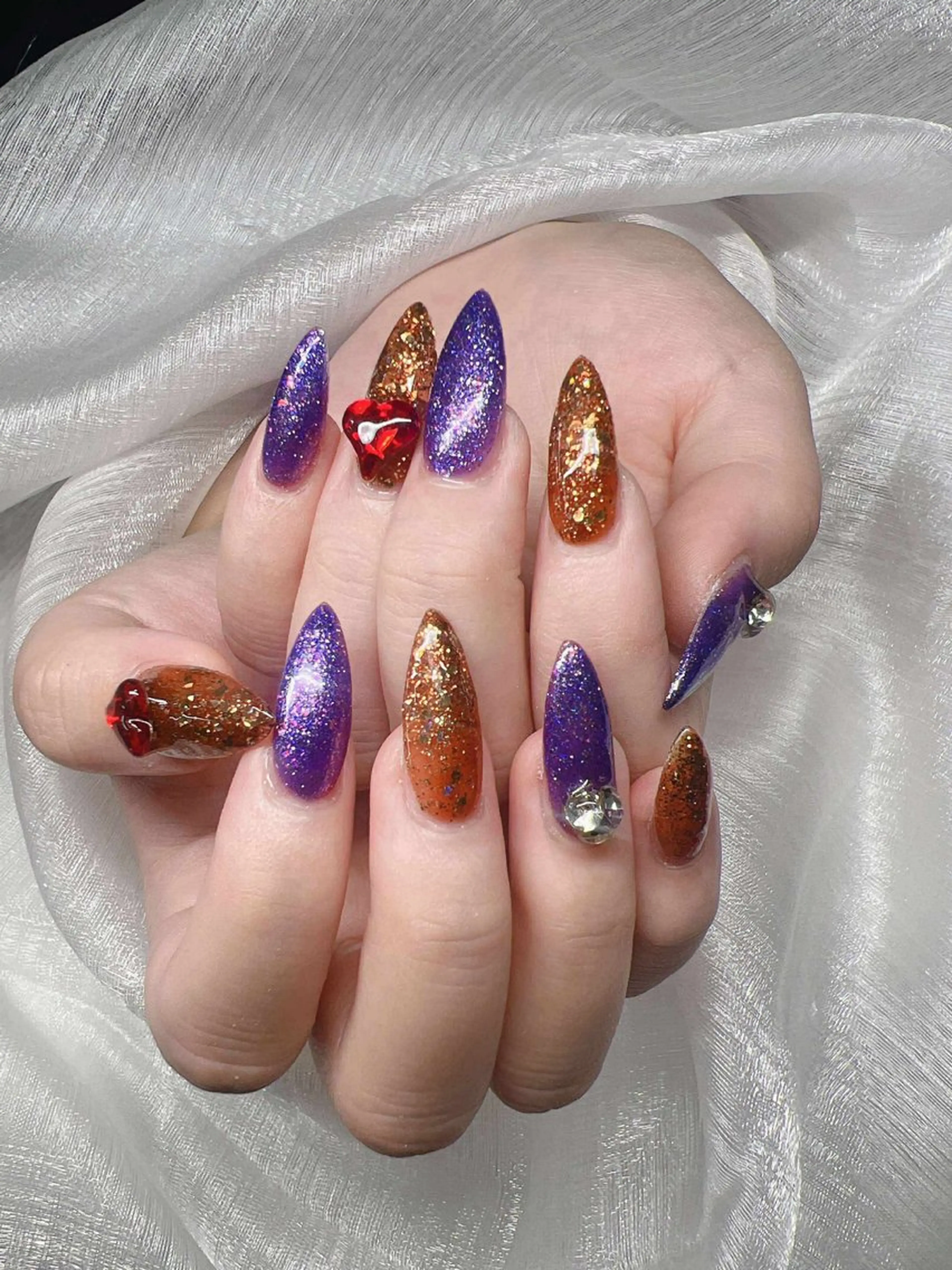 ネイル 長さ出し グラデーション 卒業式 キラキラネイル マグネットネイル ハンドネイル Lee Nailsのネイルデザイン