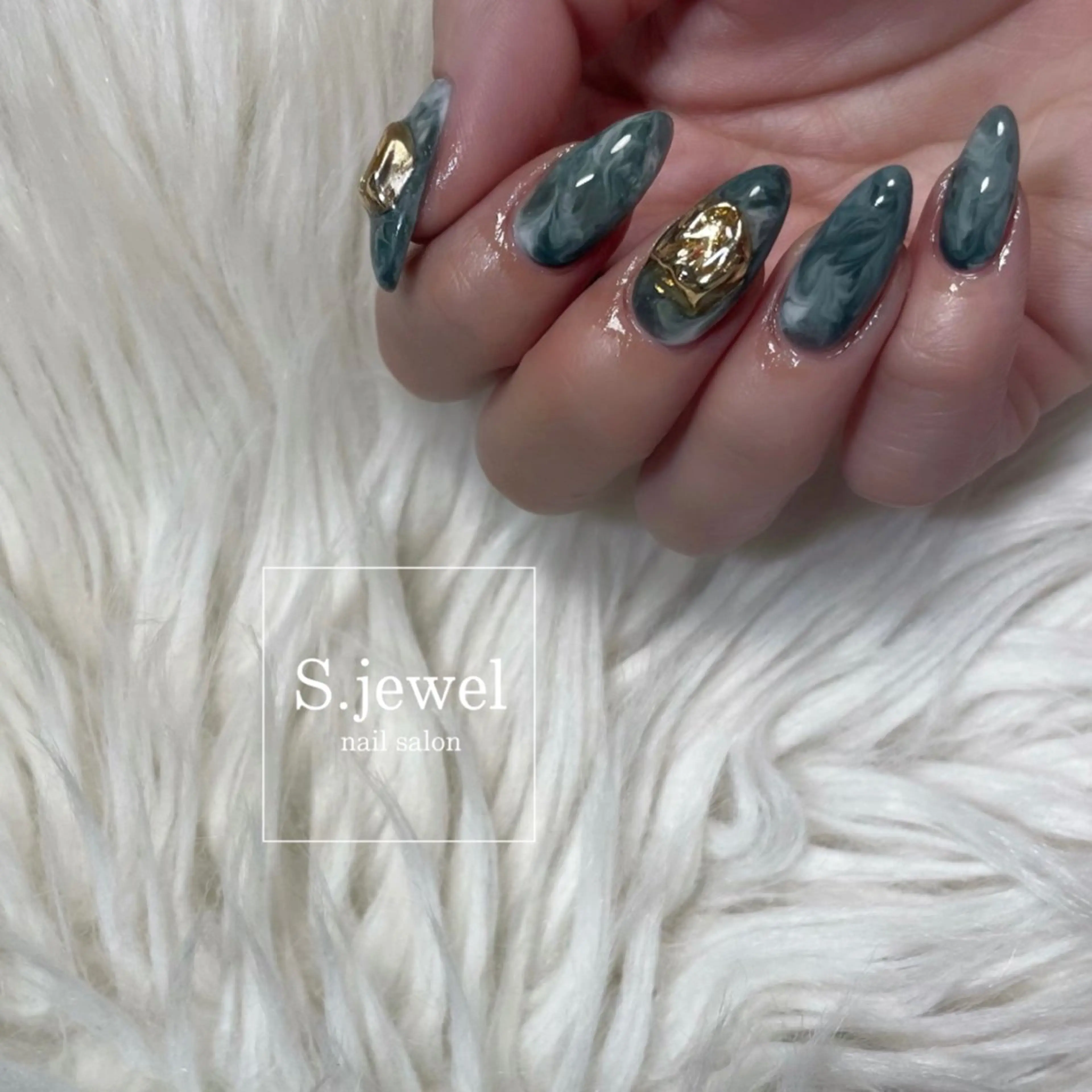 ネイル S. JEWELのネイルデザイン