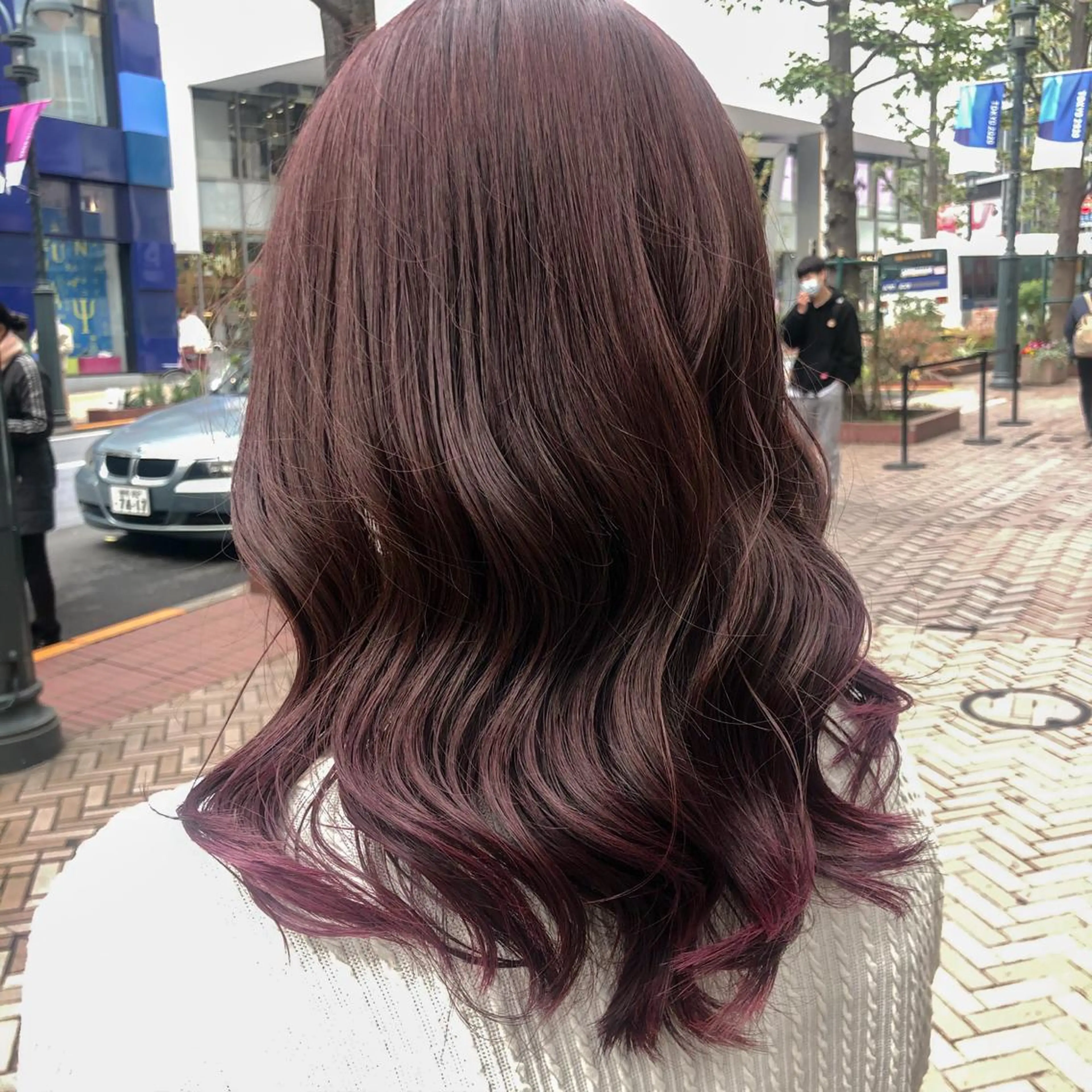 セミロング カラー ゆう🫧 透明感/ハイトーンのヘアスタイル