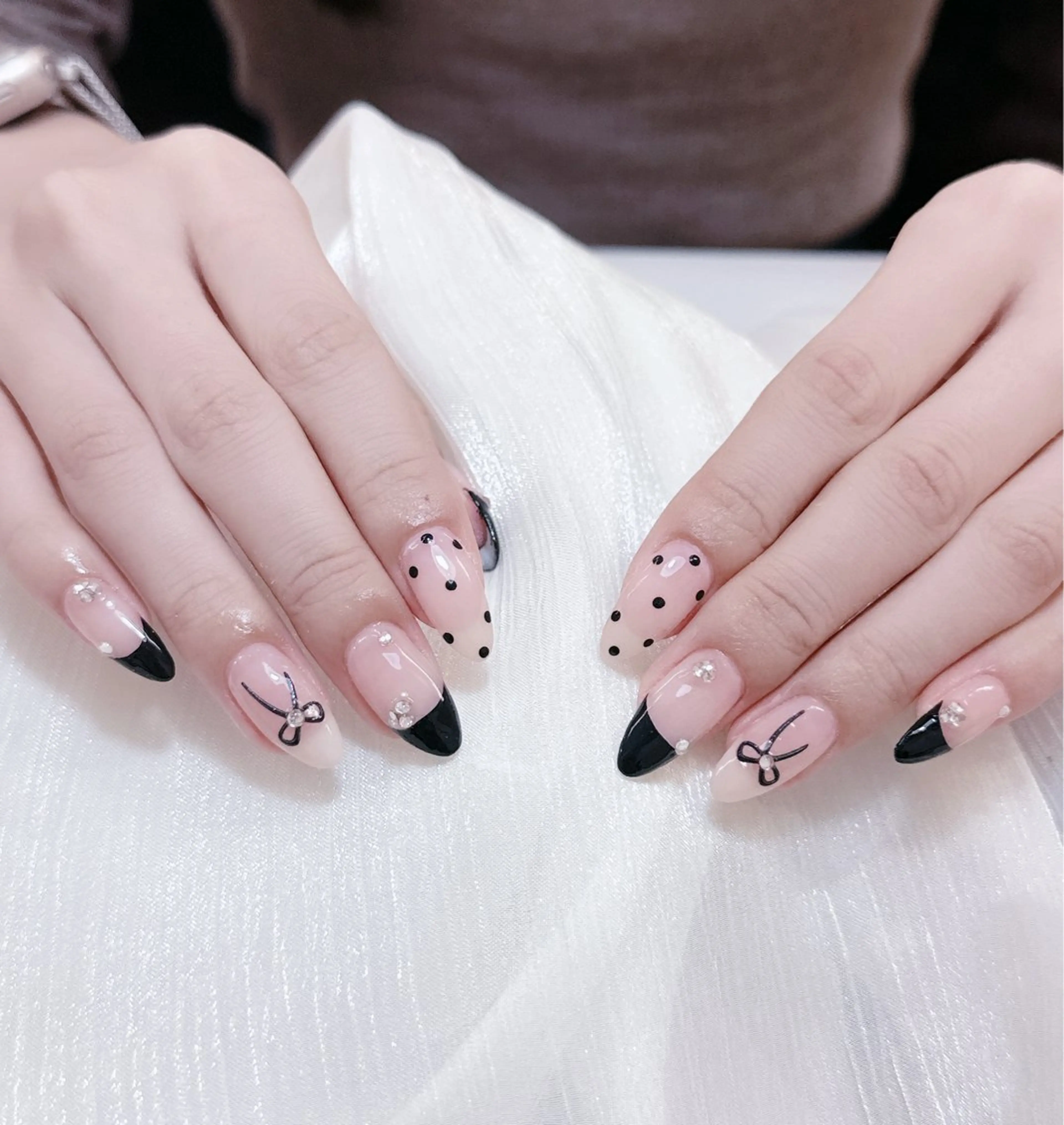 ネイル チークネイル フレンチネイル グラデーション 氷ネイル・うるうるネイル キラキラネイル 陳 rinaのネイルデザイン