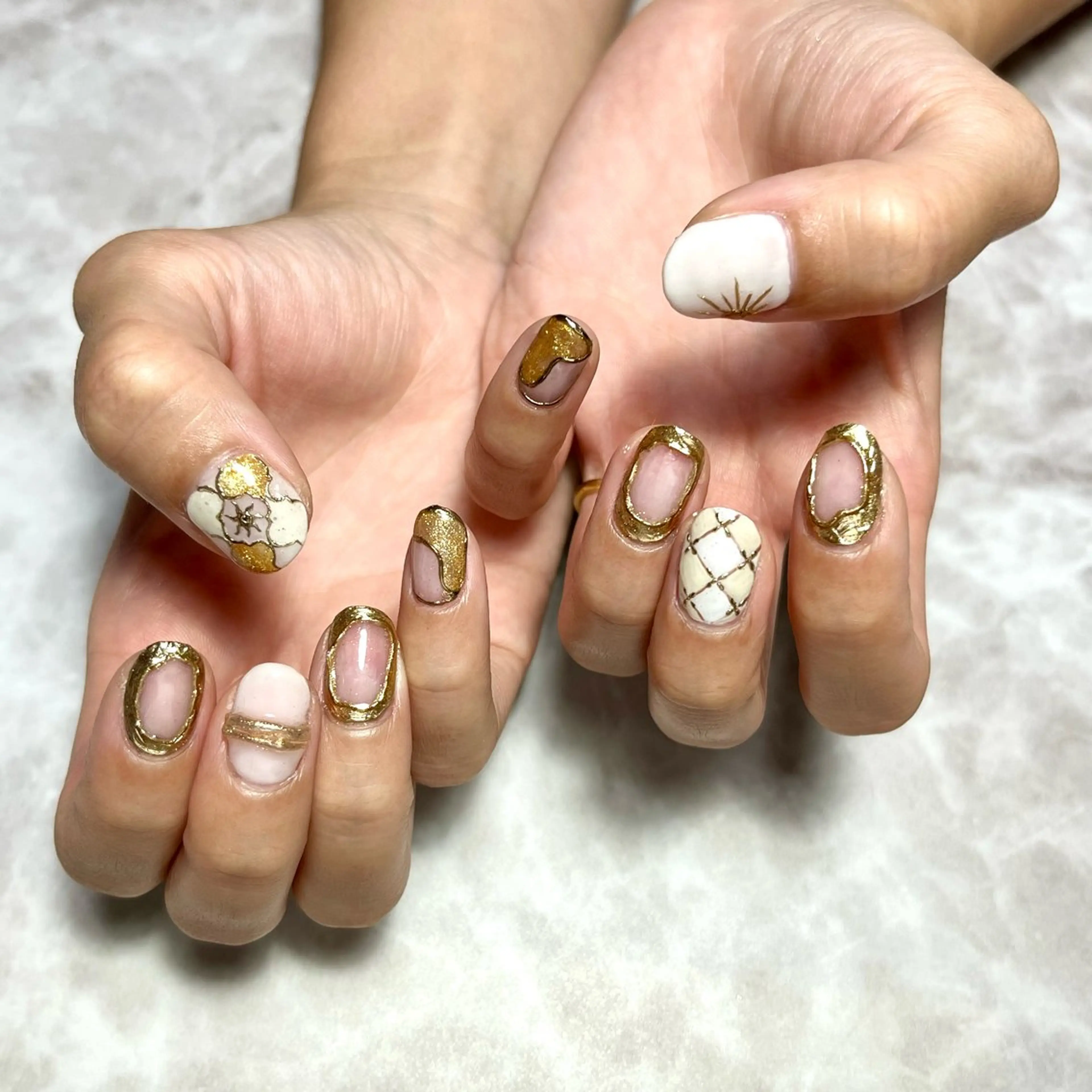 ネイル アートネイル ミラーネイル ハンドネイル nail salon Reversiのネイルデザイン