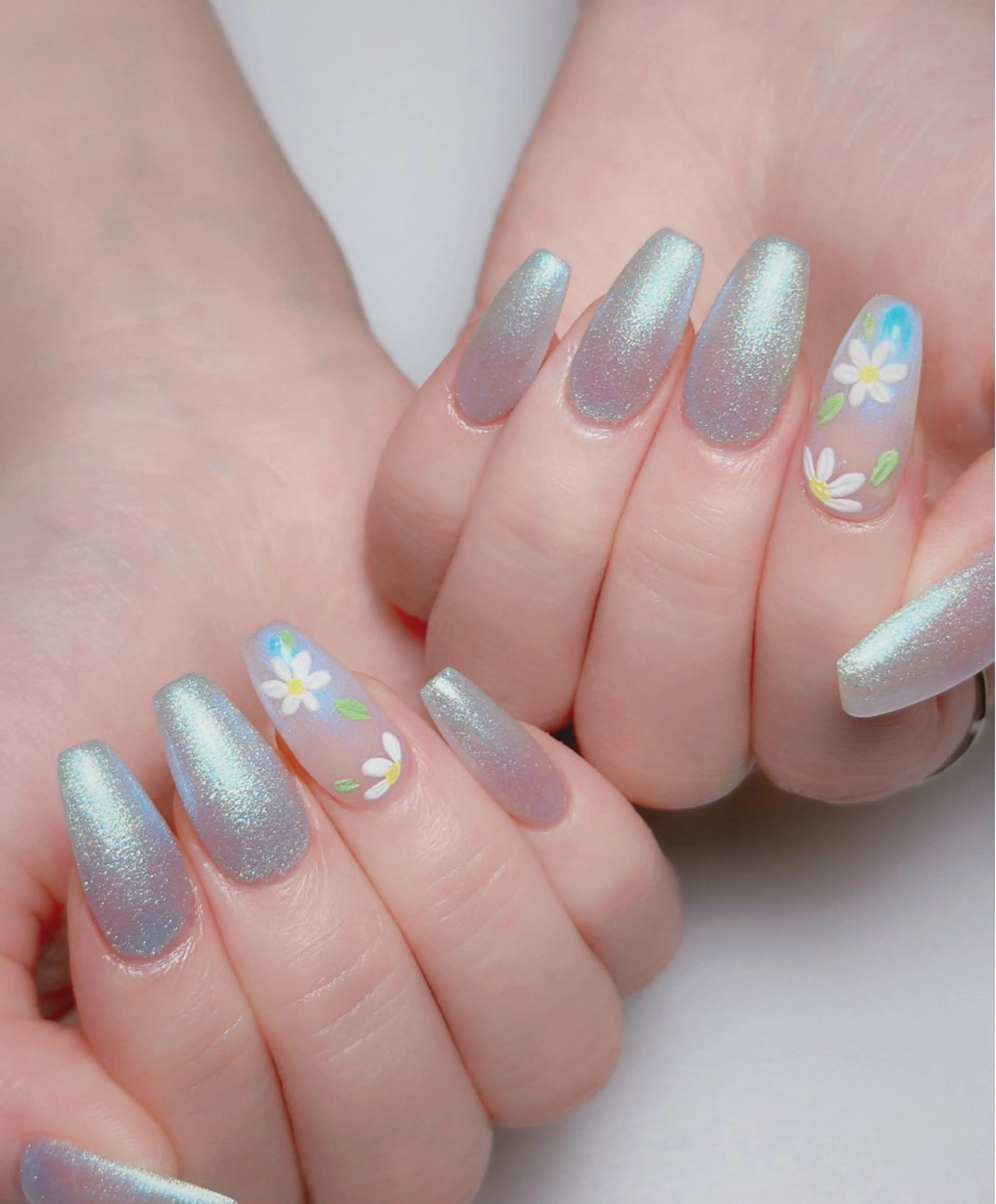 ネイル オーロラネイル 長さ出し フットネイル ラメ(グリッター) ラメグラデーション ハンドネイル 👍thumbs up nail👍のネイルデザイン