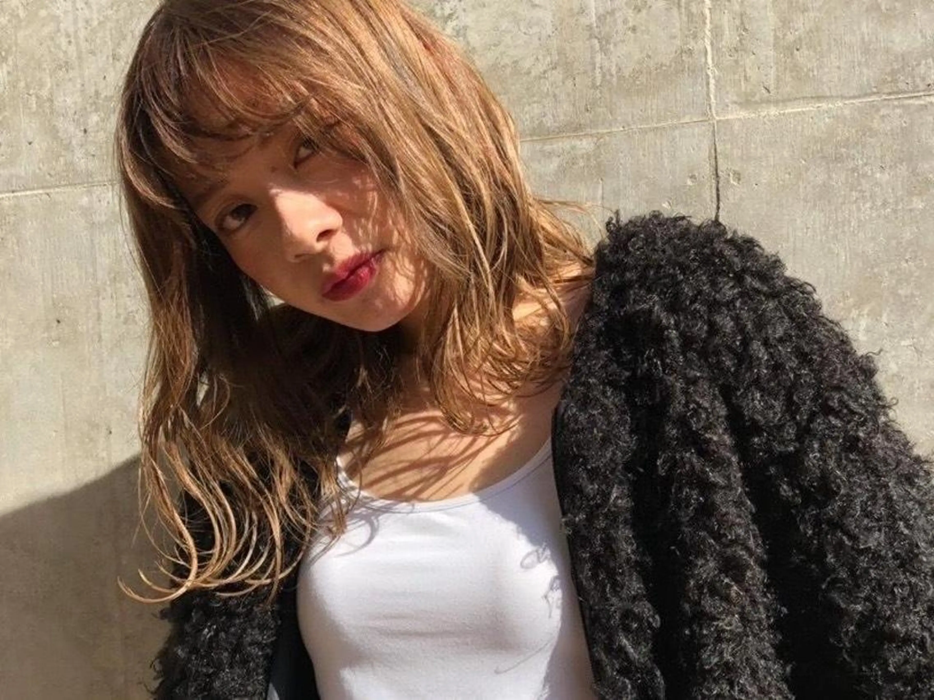 カラー ミディアム ブリーチ🌈金崎 江坂駅横すぐのヘアスタイル