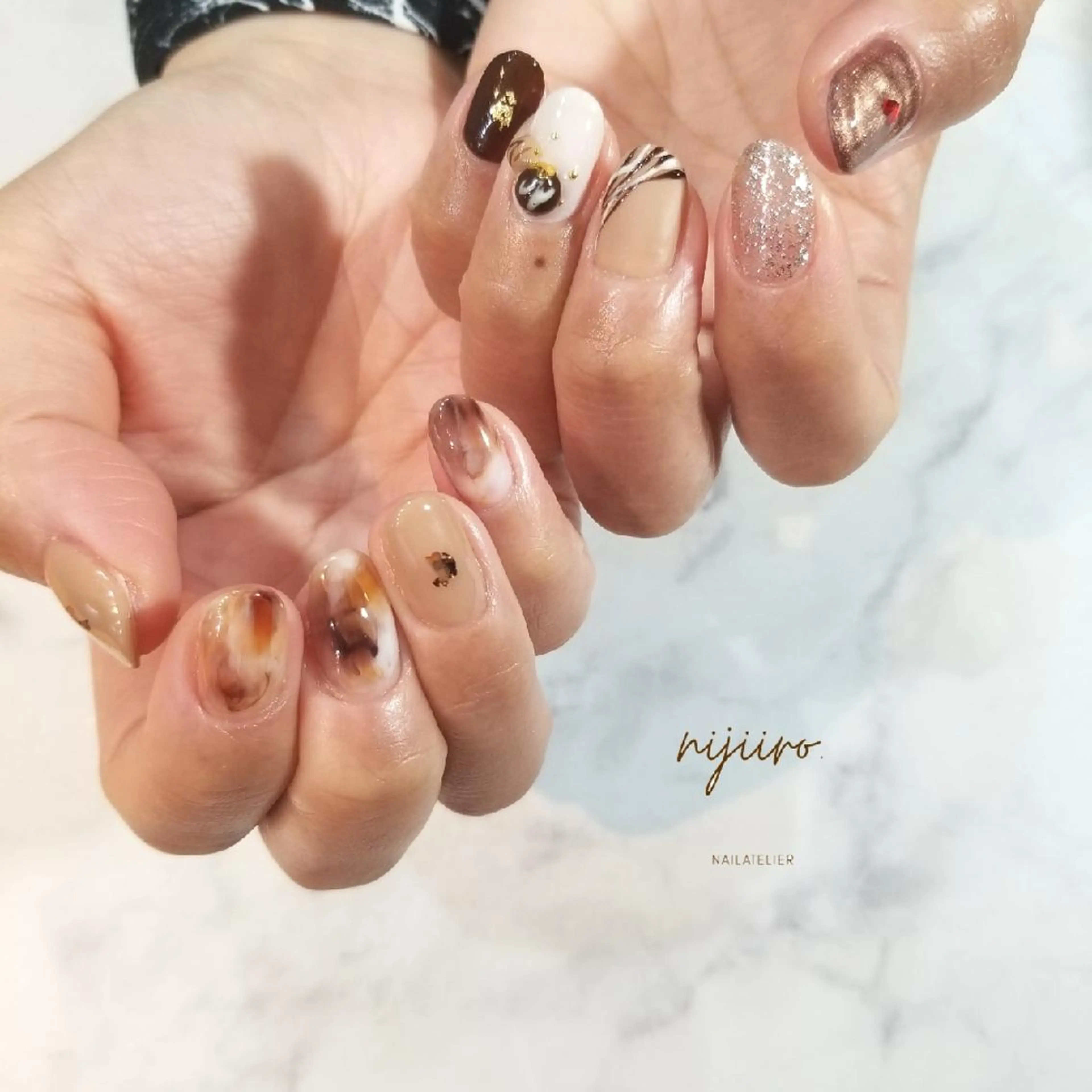 ネイル ハンドネイル nijiiro🌈 サトウのネイルデザイン