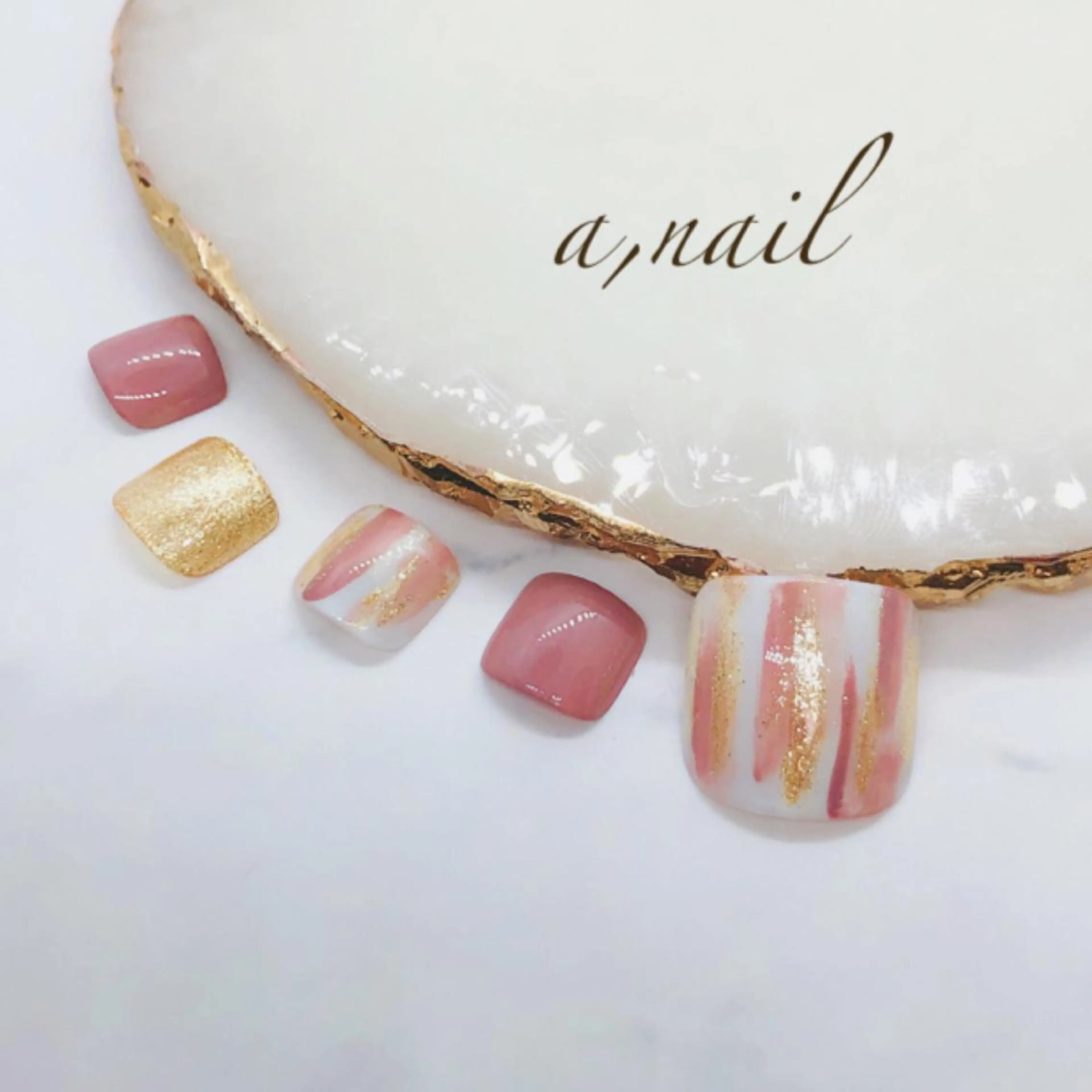 ネイル フットネイル ジェルネイル グラデーション ニュアンスネイル オフィスネイル フットネイル ネイルサロン エーネイルのネイルデザイン