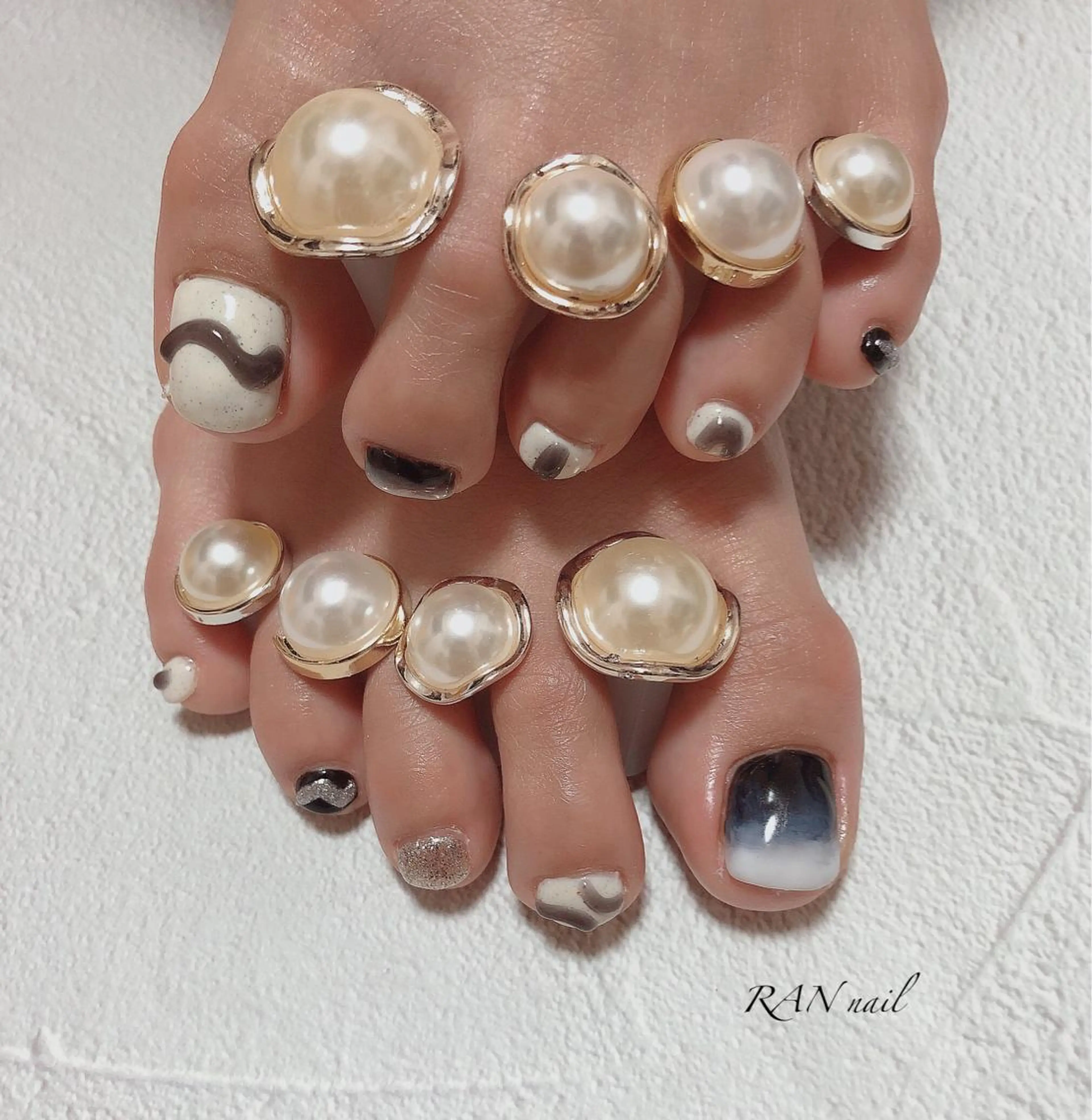 ネイル アニマル柄 フットネイル オフィスネイル ぷっくりネイル 春ネイル RAN nail 〜ランネイル〜所属・RAN nailのネイルデザイン