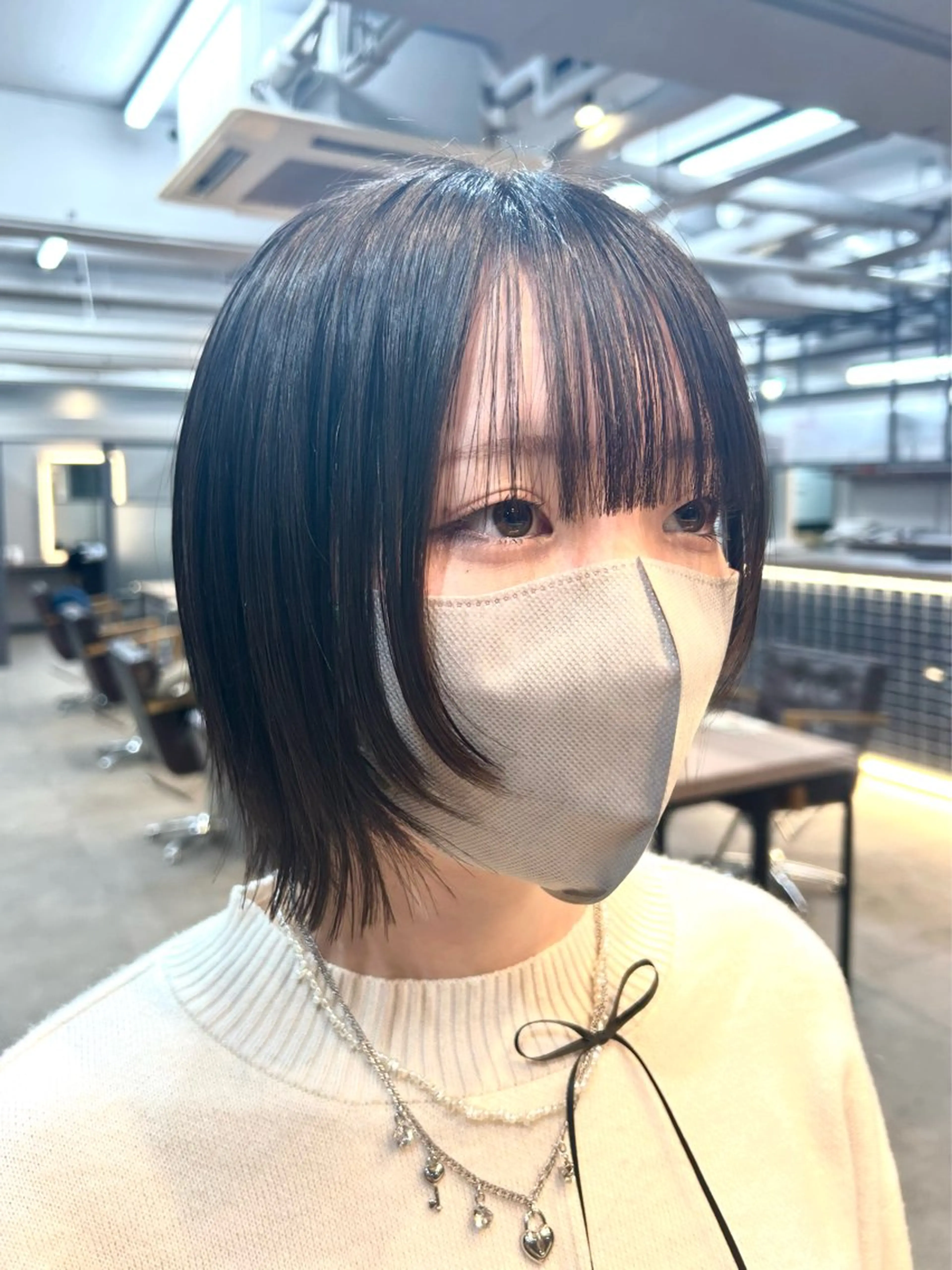 ショート ボブ 顔まわりレイヤー 顔周りカット レイヤーカット カット トリートメント ハイトーン透明感/レ イヤー/ririkaのヘアスタイル