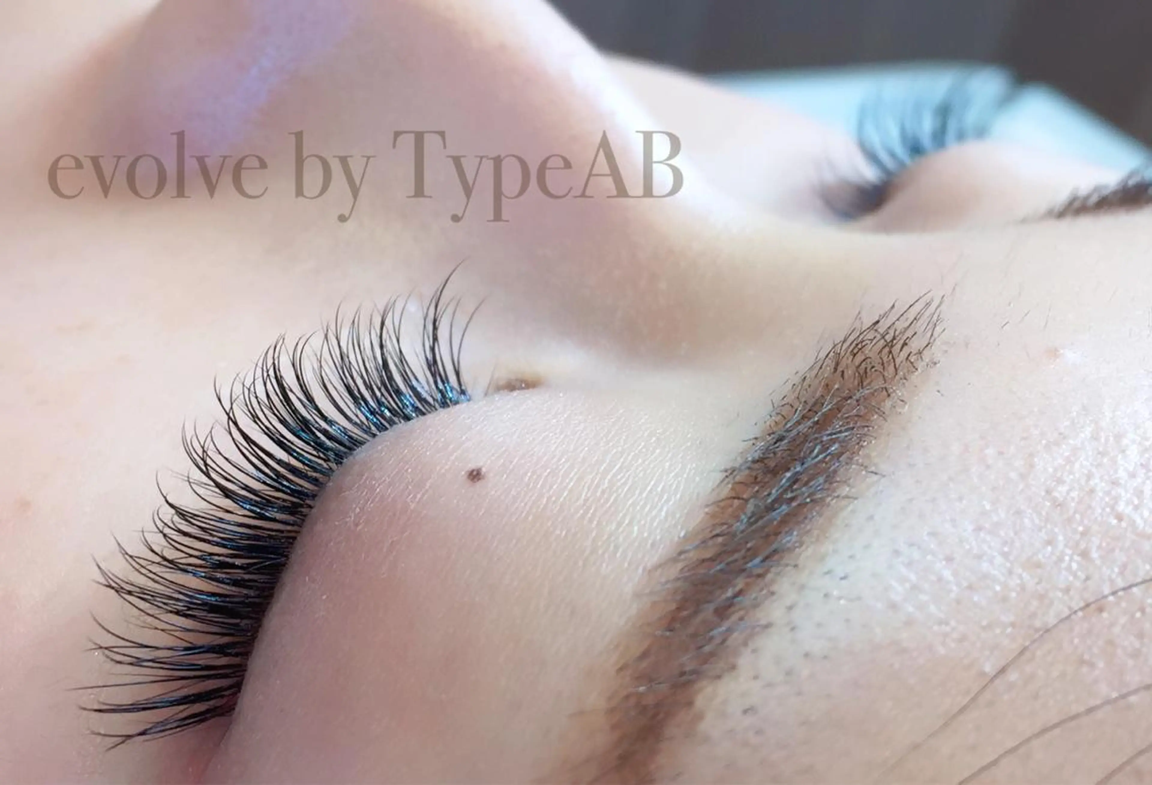 マツエク・マツパ Cカール Jカール 目尻長め evolve by TypeAB所属・evolve  by TypeABのマツエク・マツパデザイン