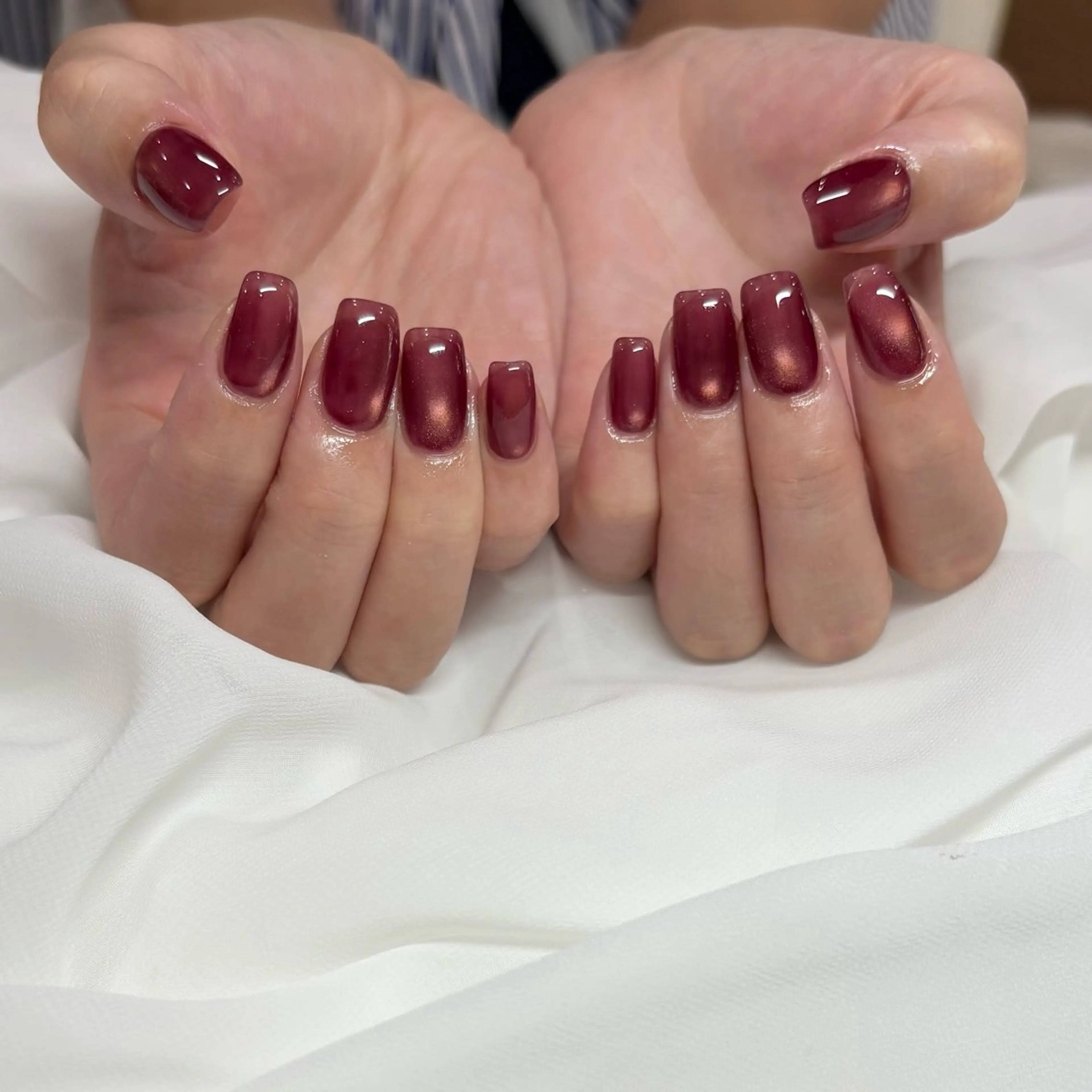 ネイル パラジェルサロン 大人女性が通うサロンのネイルデザイン