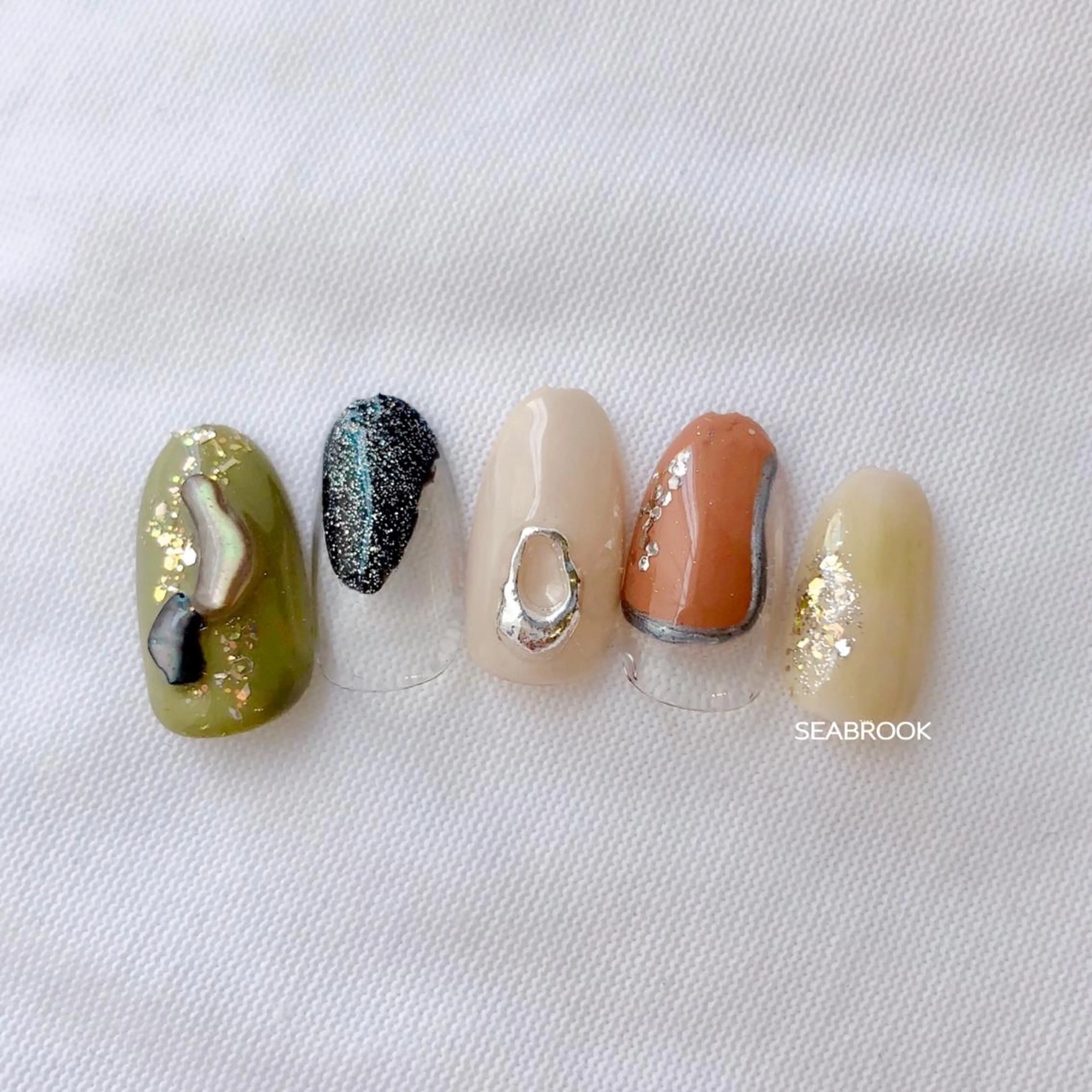 ネイル 鈴木 奈穂子のネイルデザイン