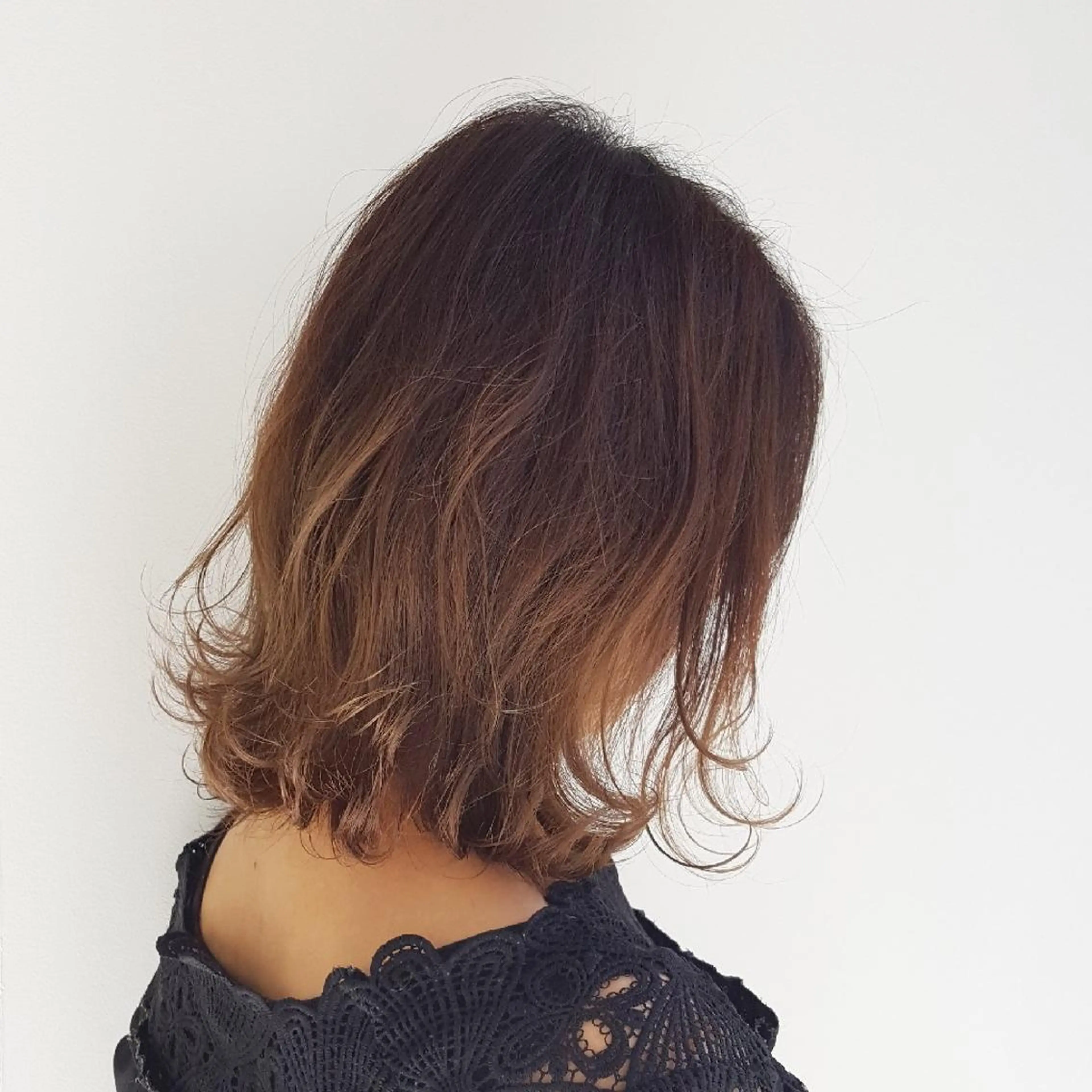 ミディアム カラー カット トリートメント 美髪⭐︎髪質改善 井上　康司のヘアスタイル