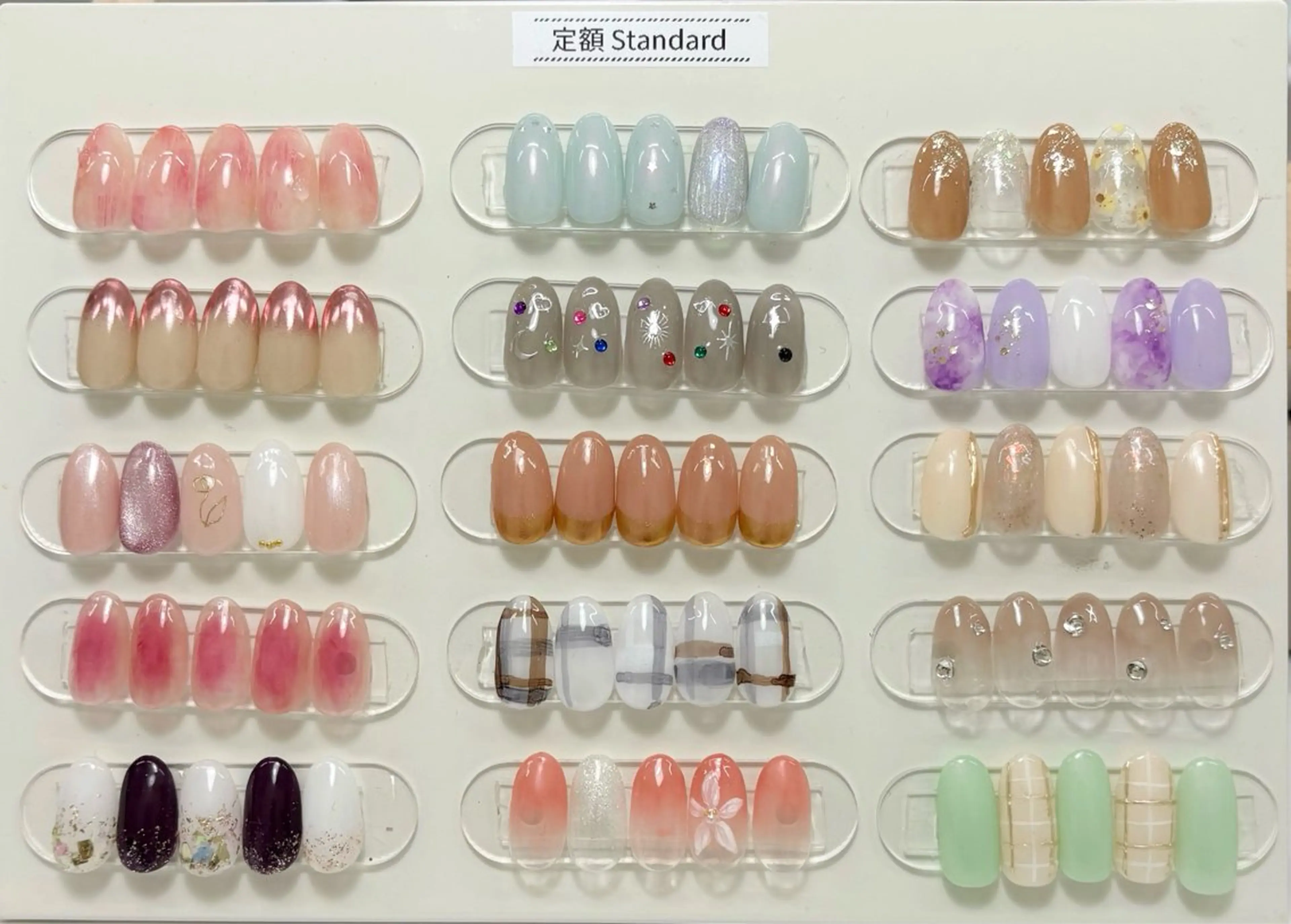 ネイル le rue MIKAのネイルデザイン